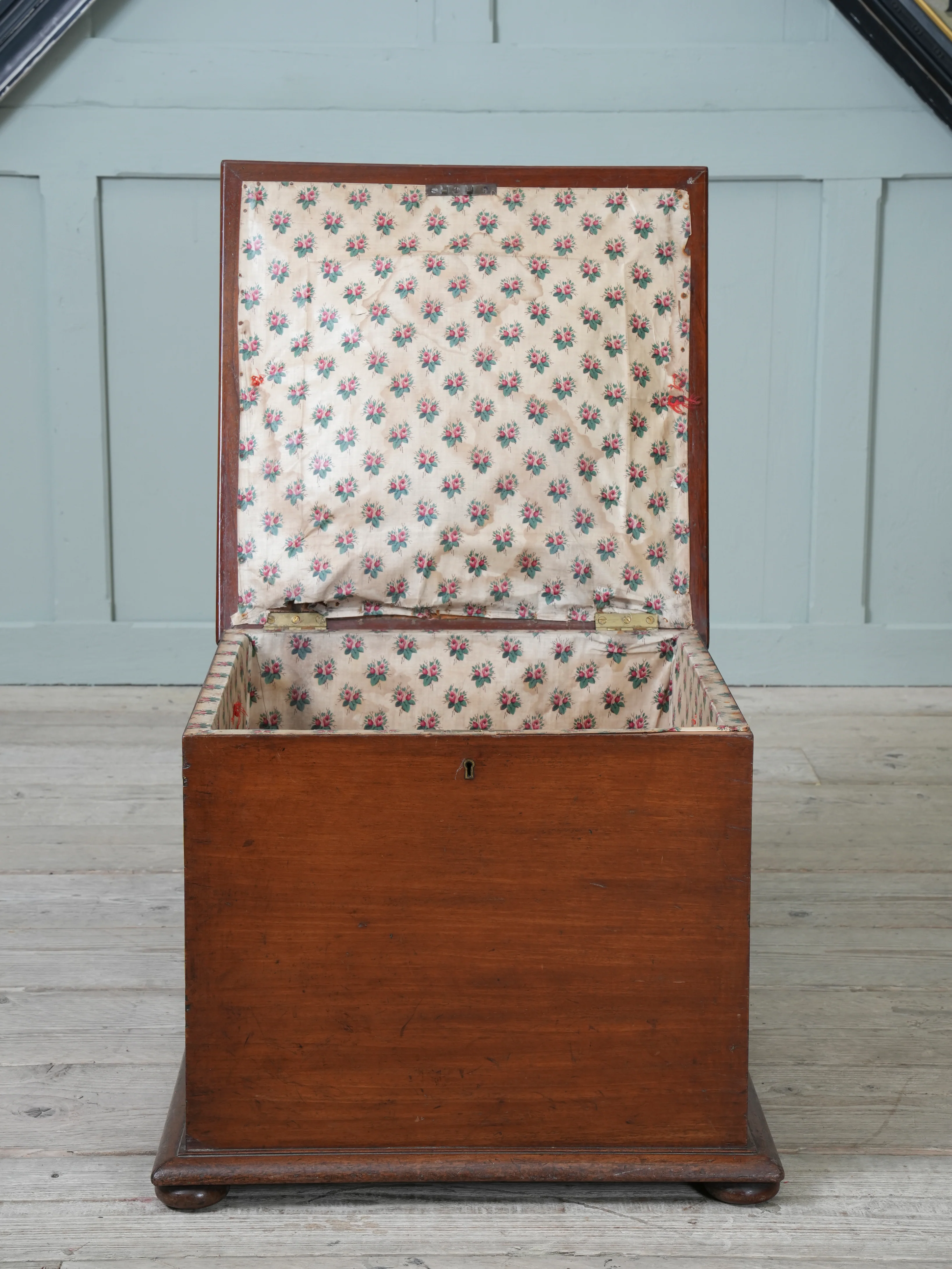 A 19th Century Buttoned Leather Box Ottoman - Image 10