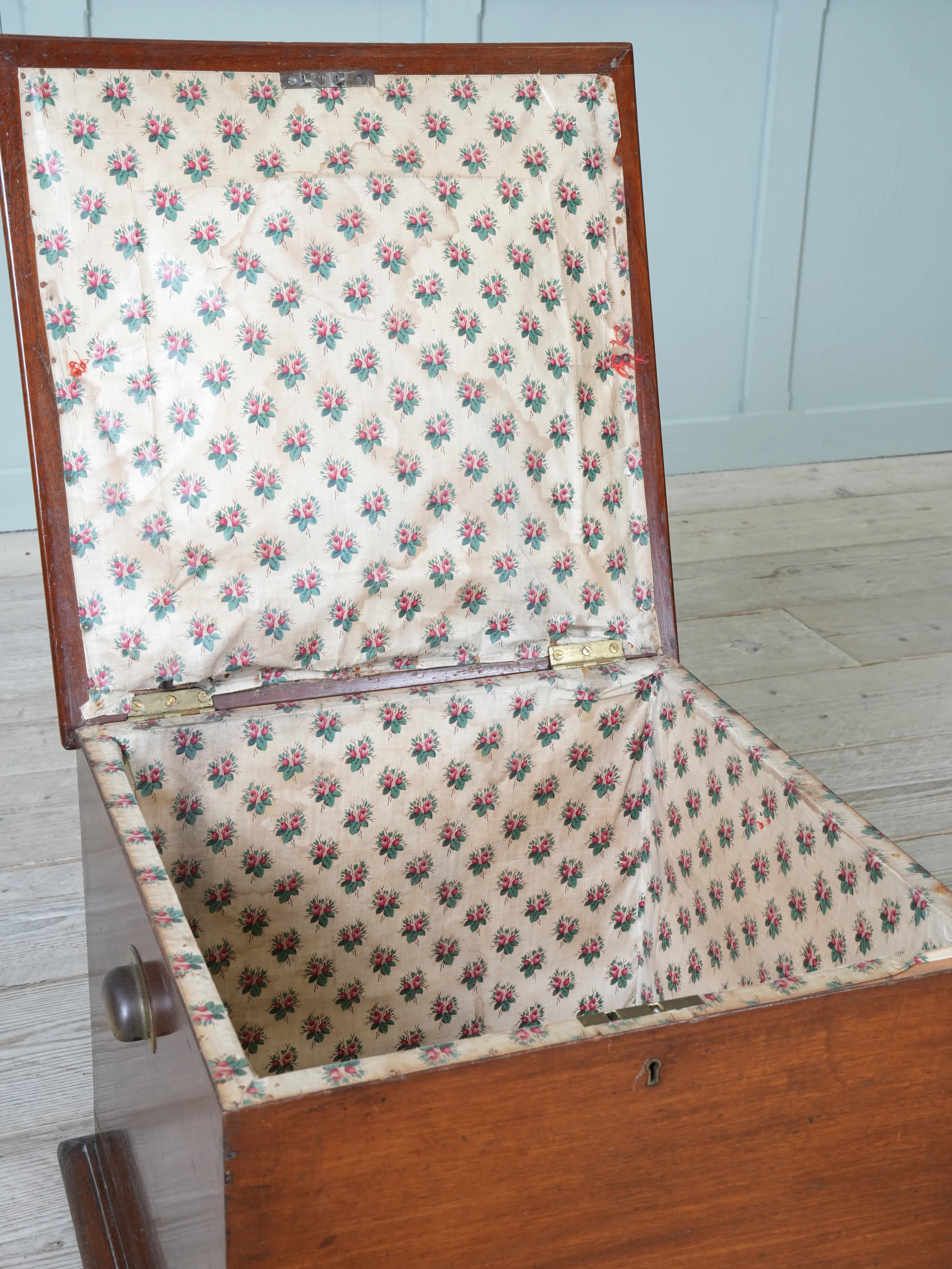 A 19th Century Buttoned Leather Box Ottoman - Image 6