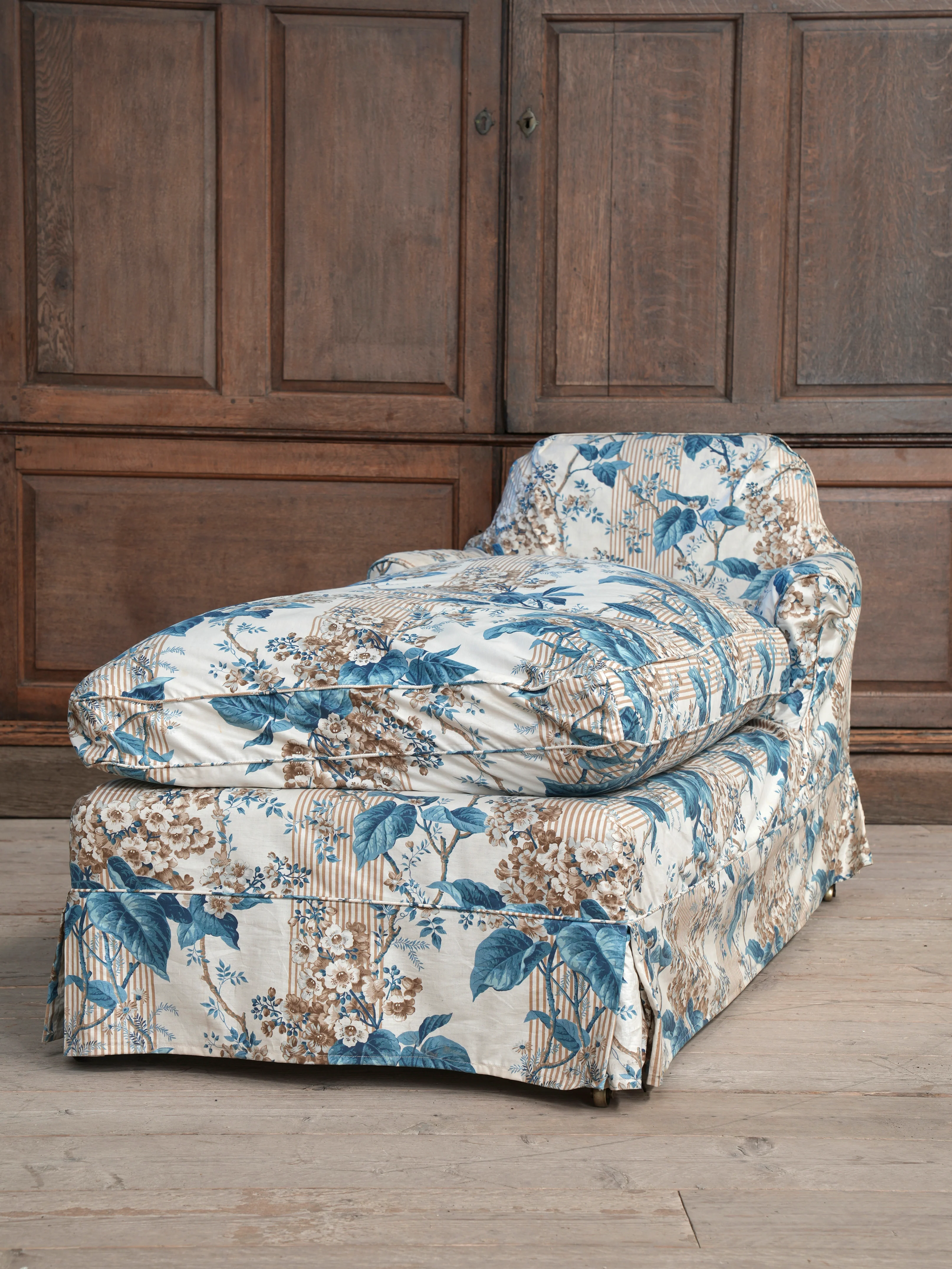 A Howard & Sons Day Bed - Image 31