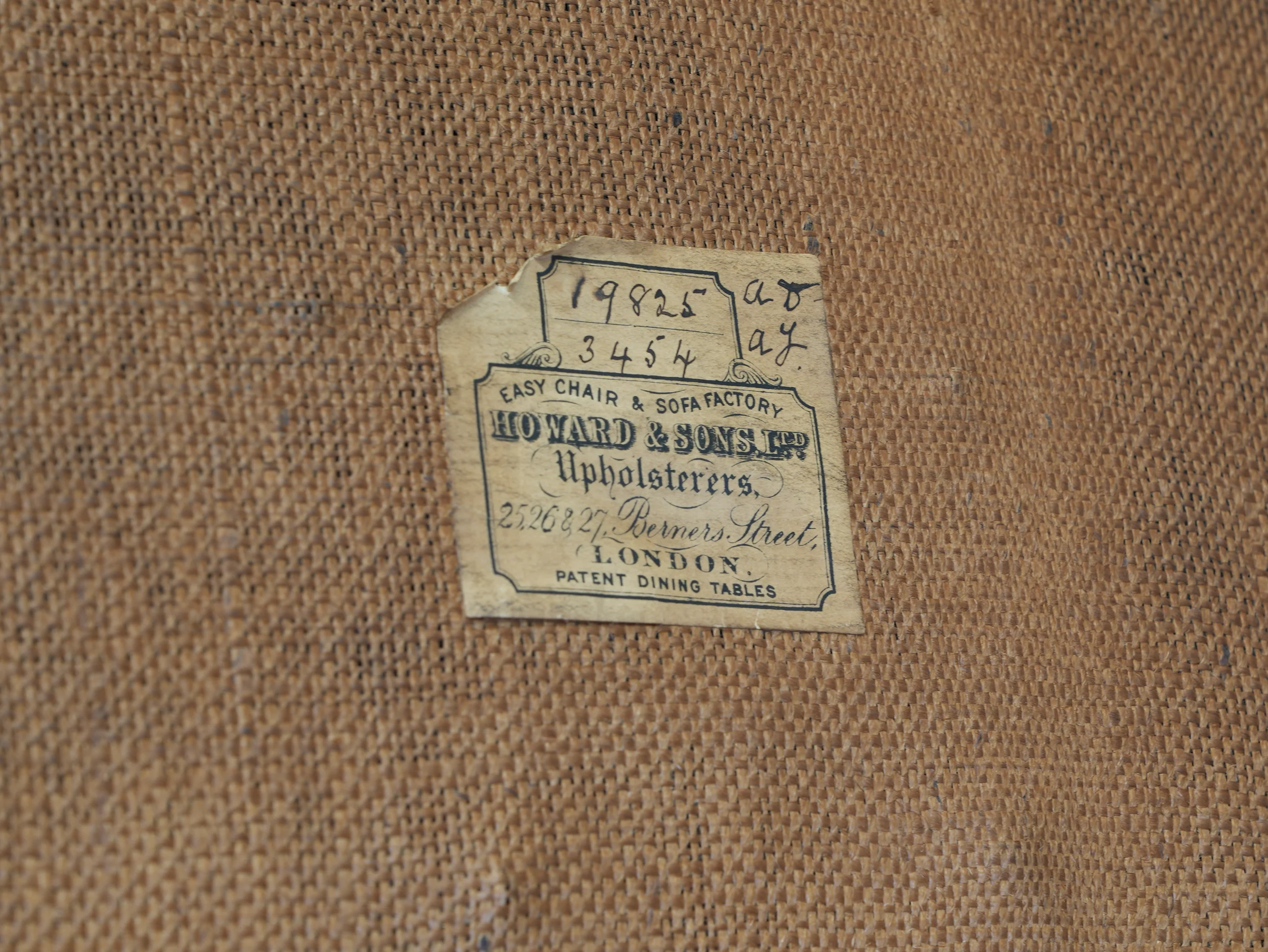 A Howard & Sons Day Bed - Image 39