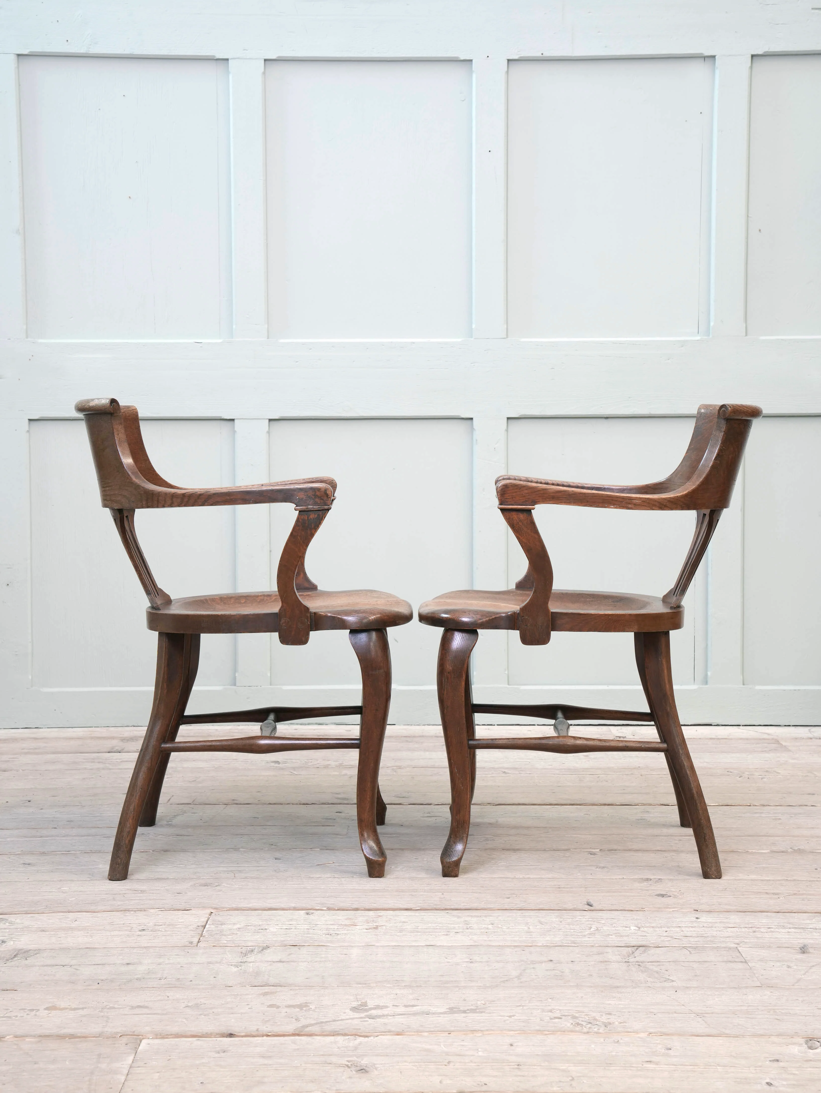 A Pair of 1920s Oak Desk Chairs - Image 6