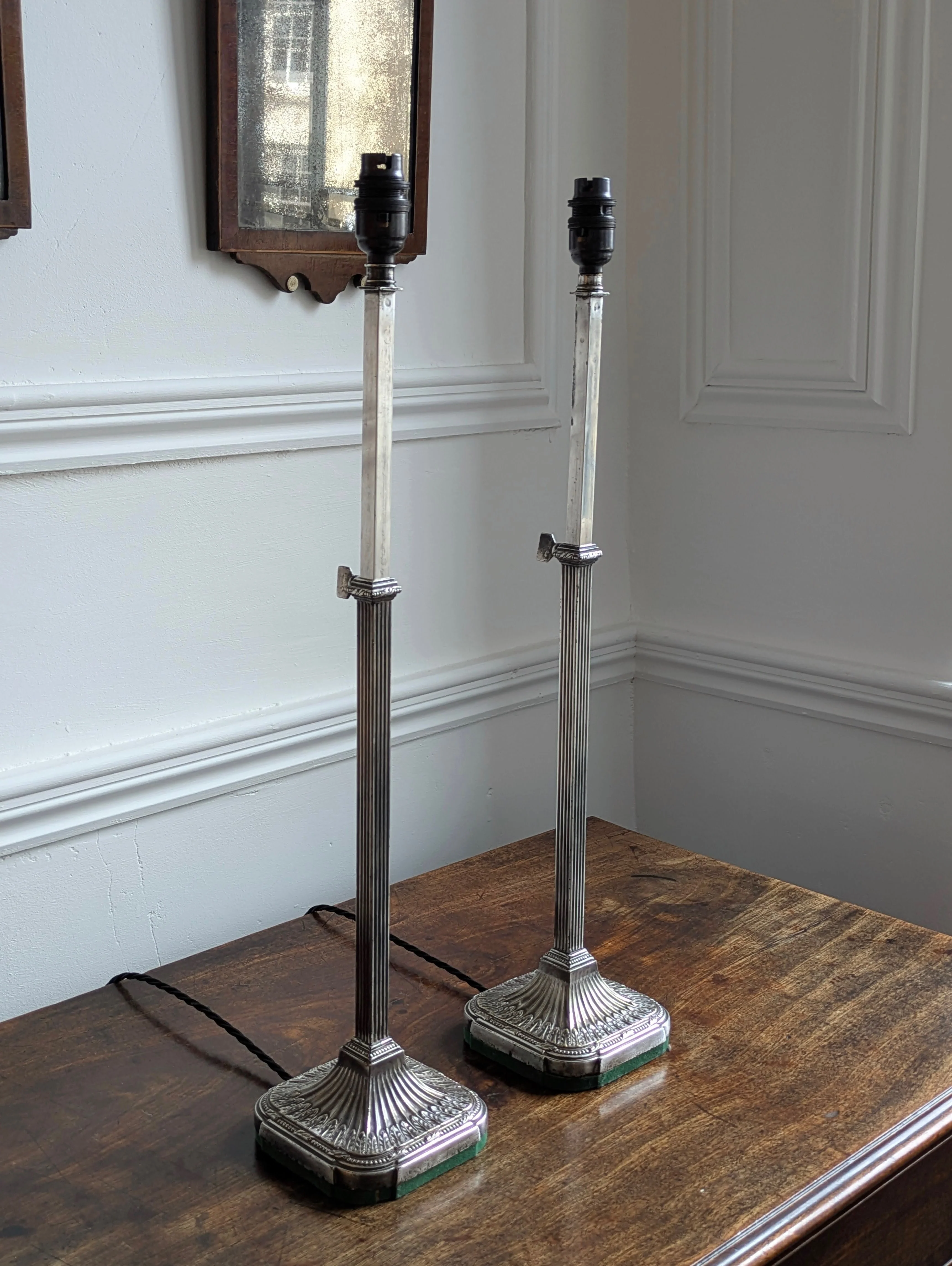 A Pair of Elkington Silver Plate Table Lamps - Image 3