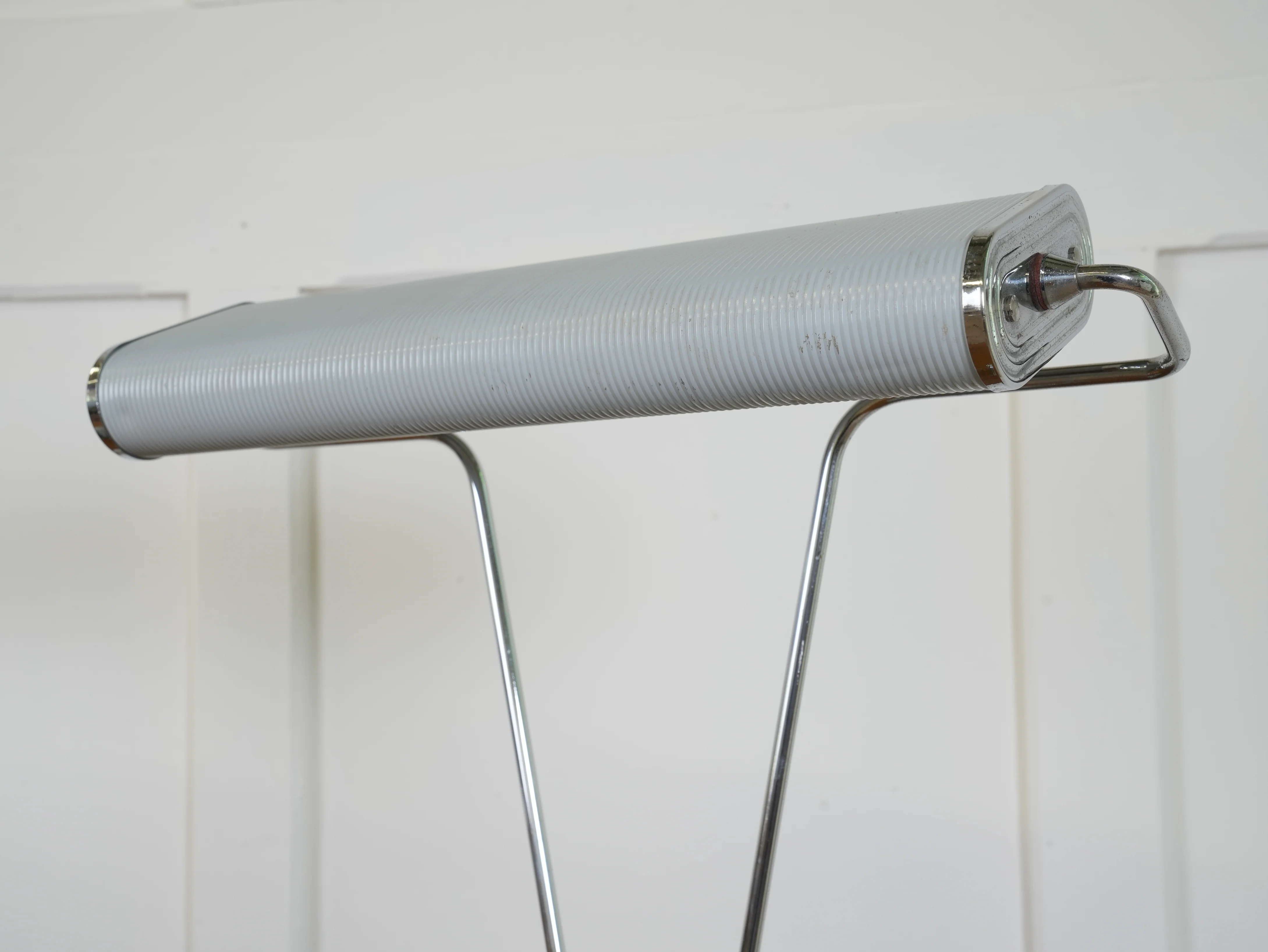 A Pair of Eileen Gray Desk Lamps - Image 11