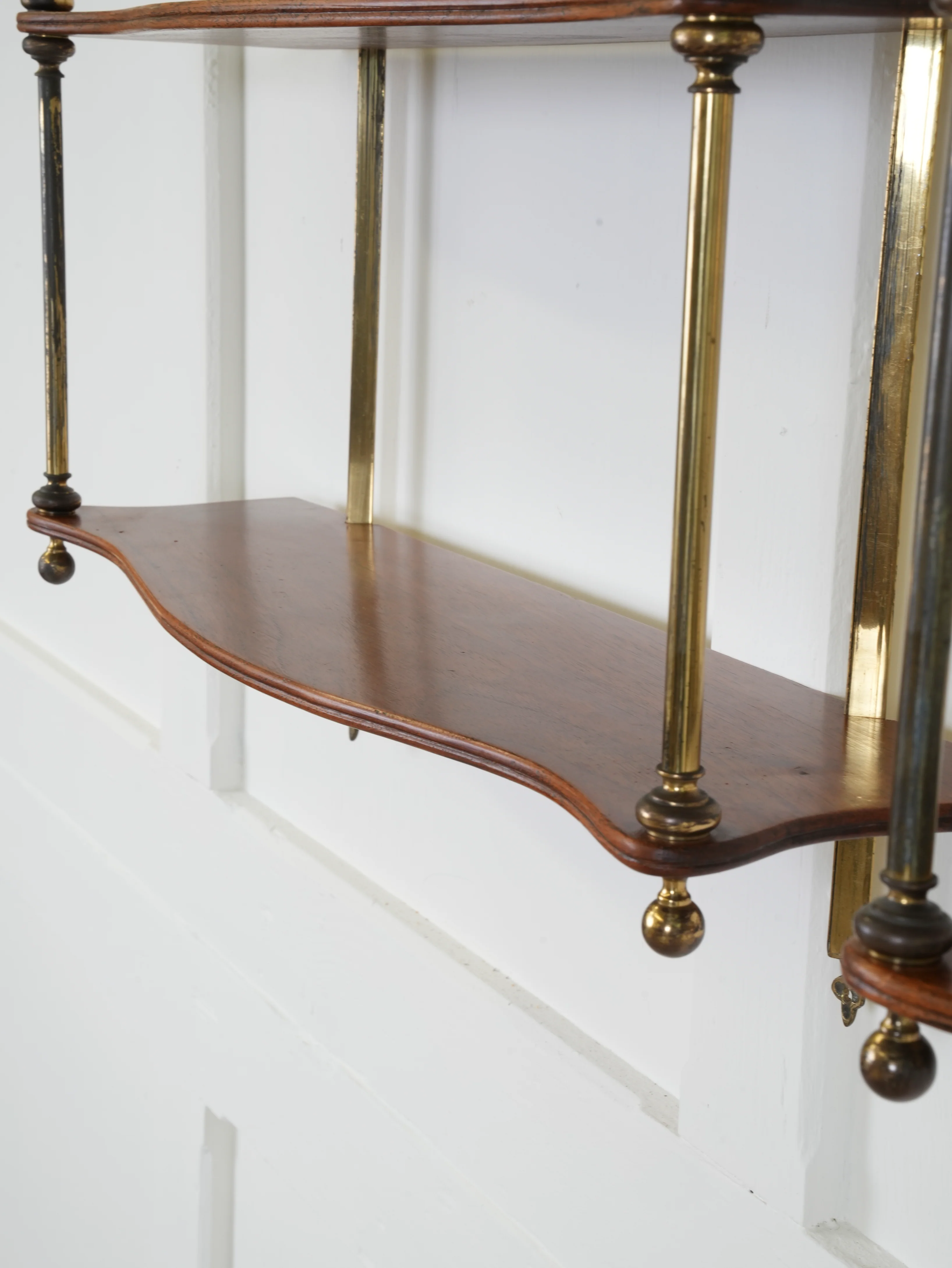 A Pair of Mahogany & Brass Hanging Shelves - Image 10