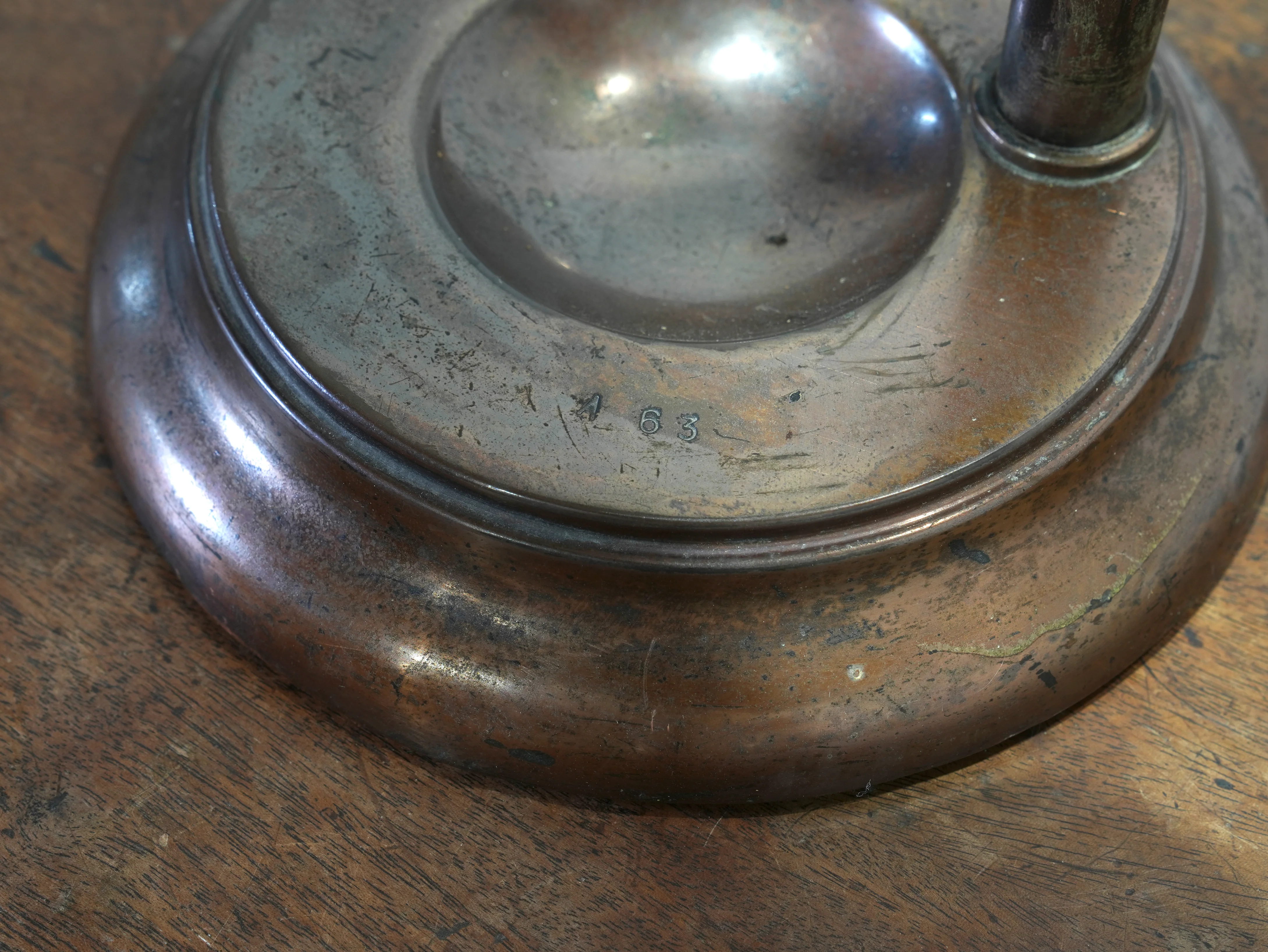 A 1930's Brass Bankers Lamp - Image 6