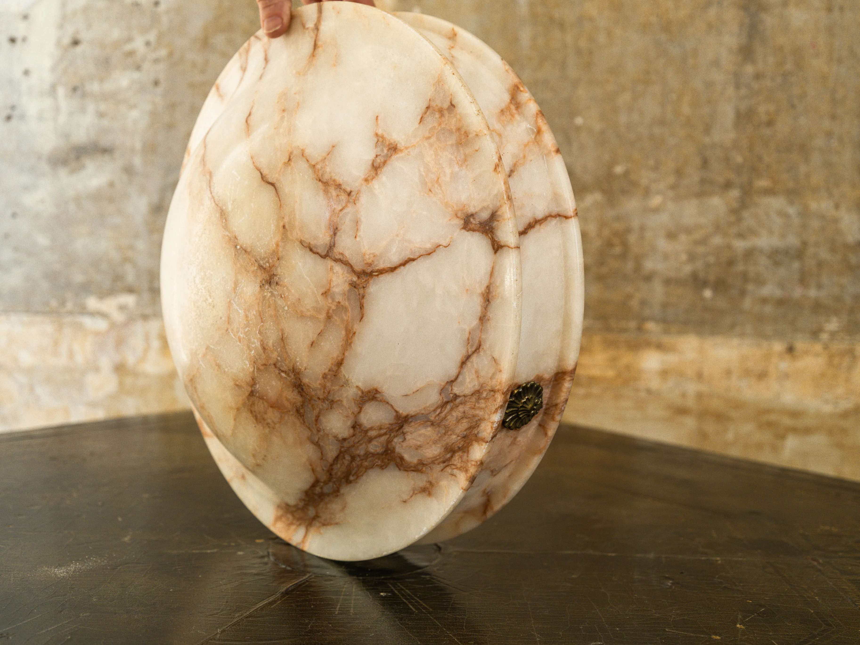 An Early 20th Century Alabaster Dish Light - Image 12