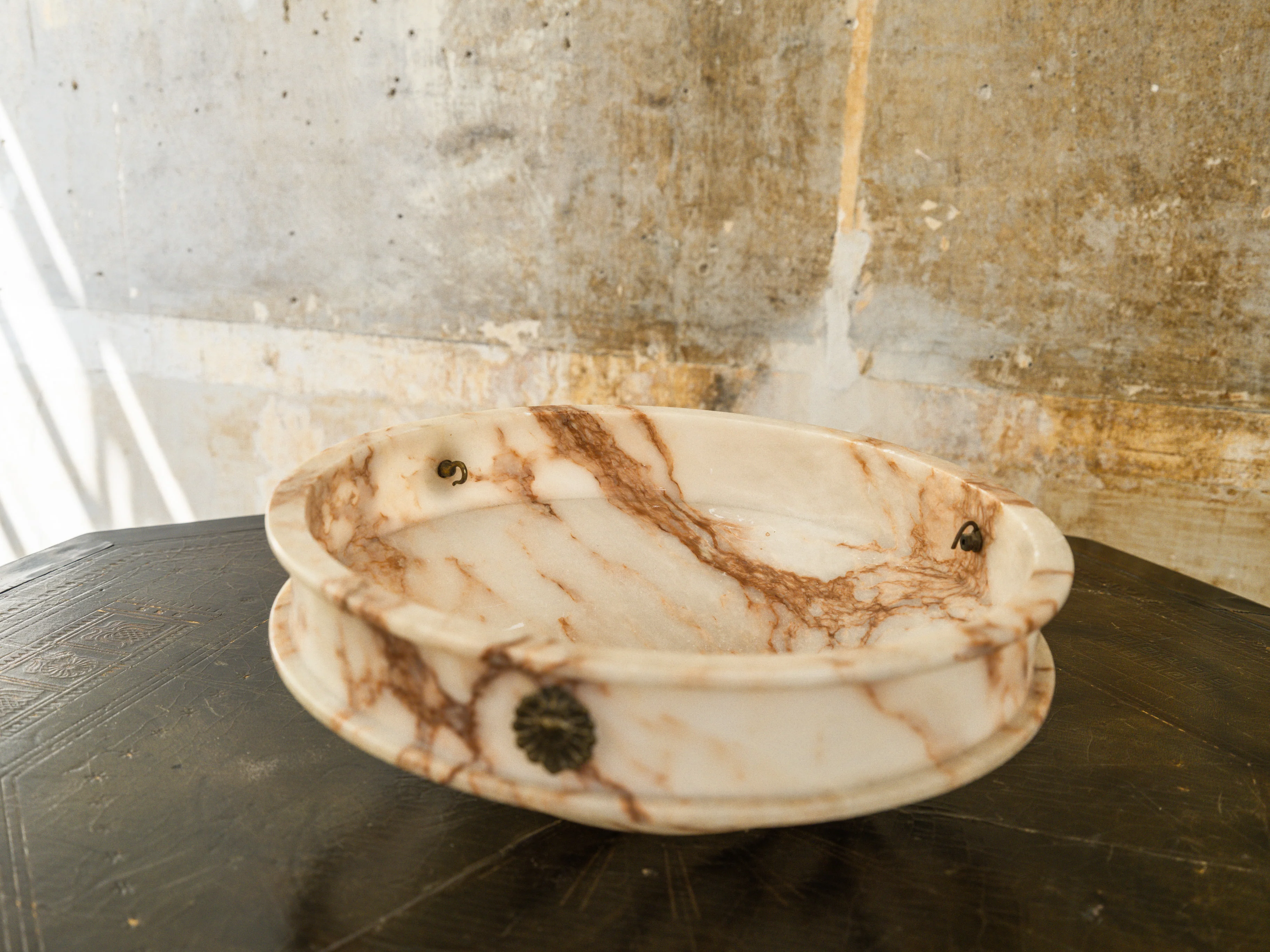 An Early 20th Century Alabaster Dish Light - Image 18