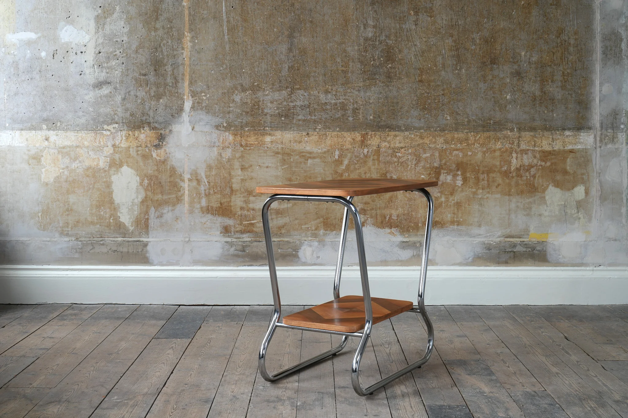 A Bauhaus Side Table - Image 14