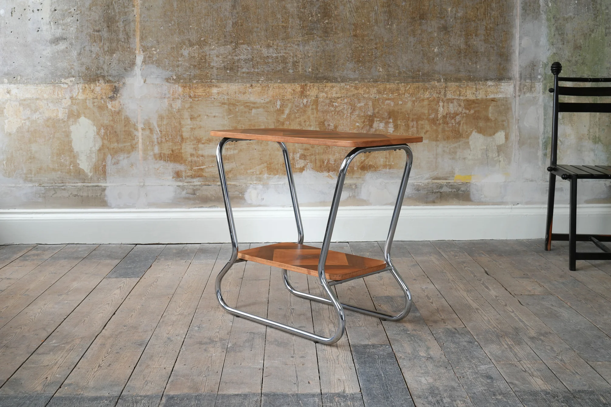 A Bauhaus Side Table - Image 4