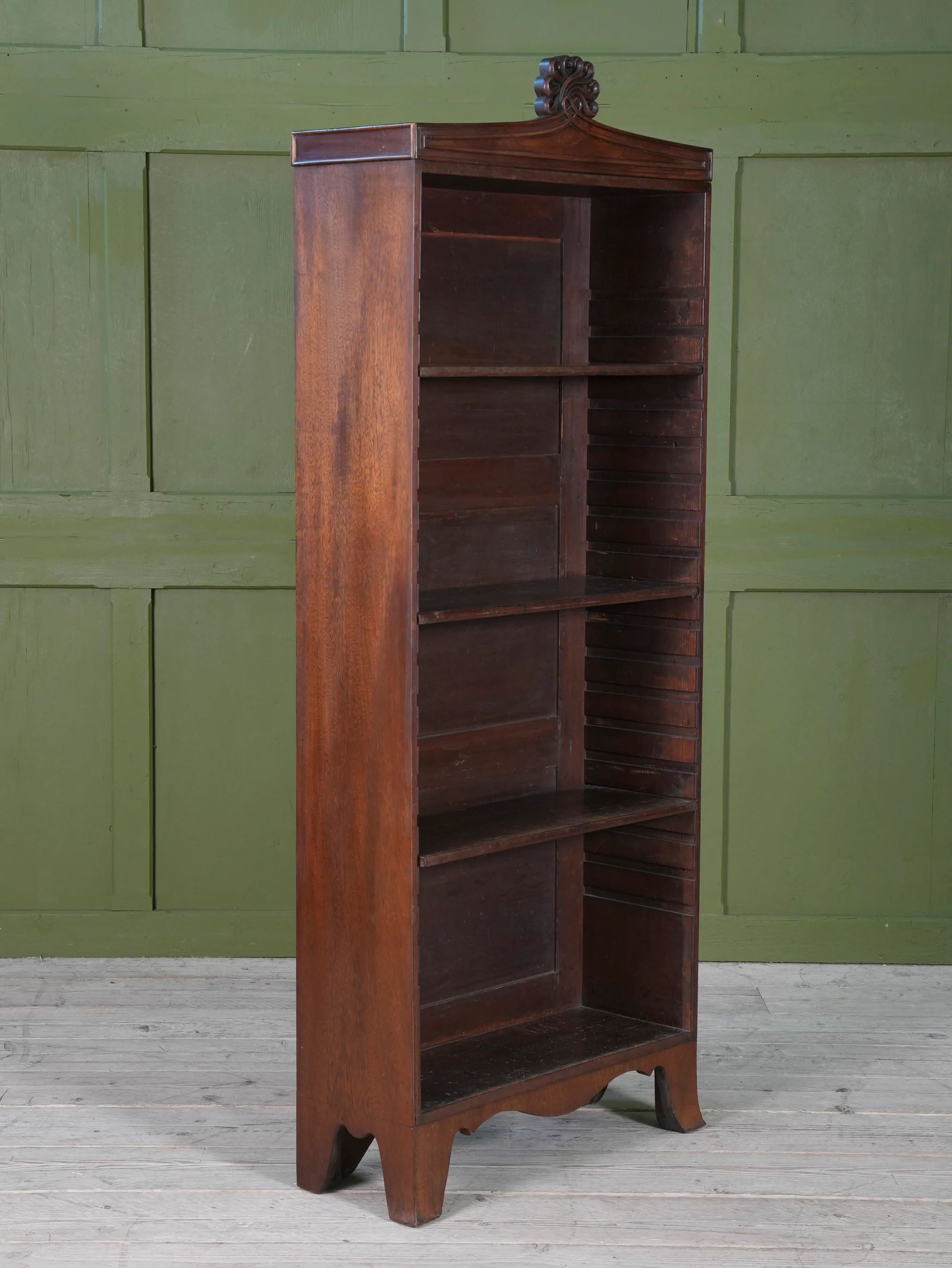 A Late Regency Mahogany Bookcase - Image 11