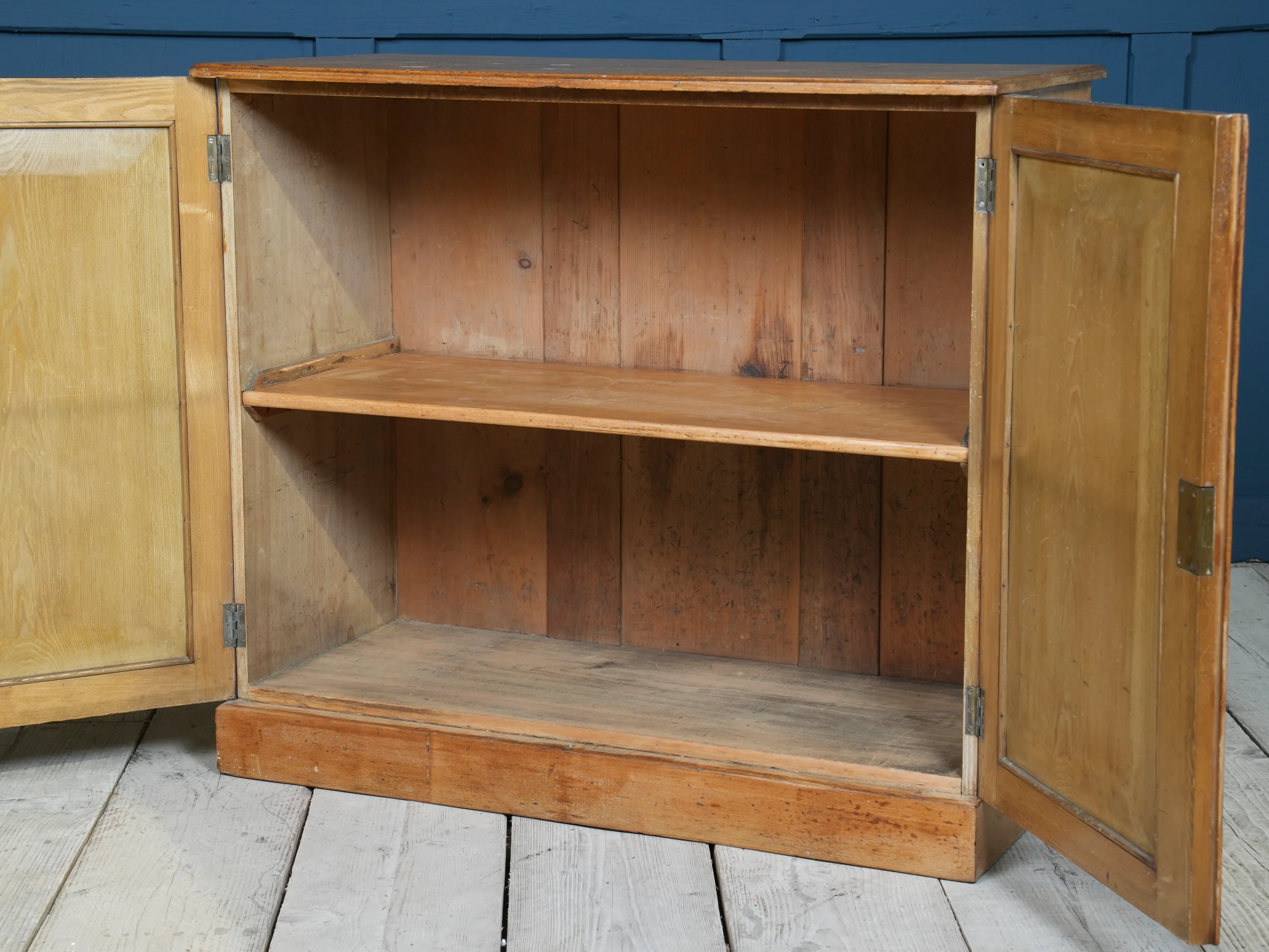 An Aesthetic Movement Ash Side Cabinet - Image 5