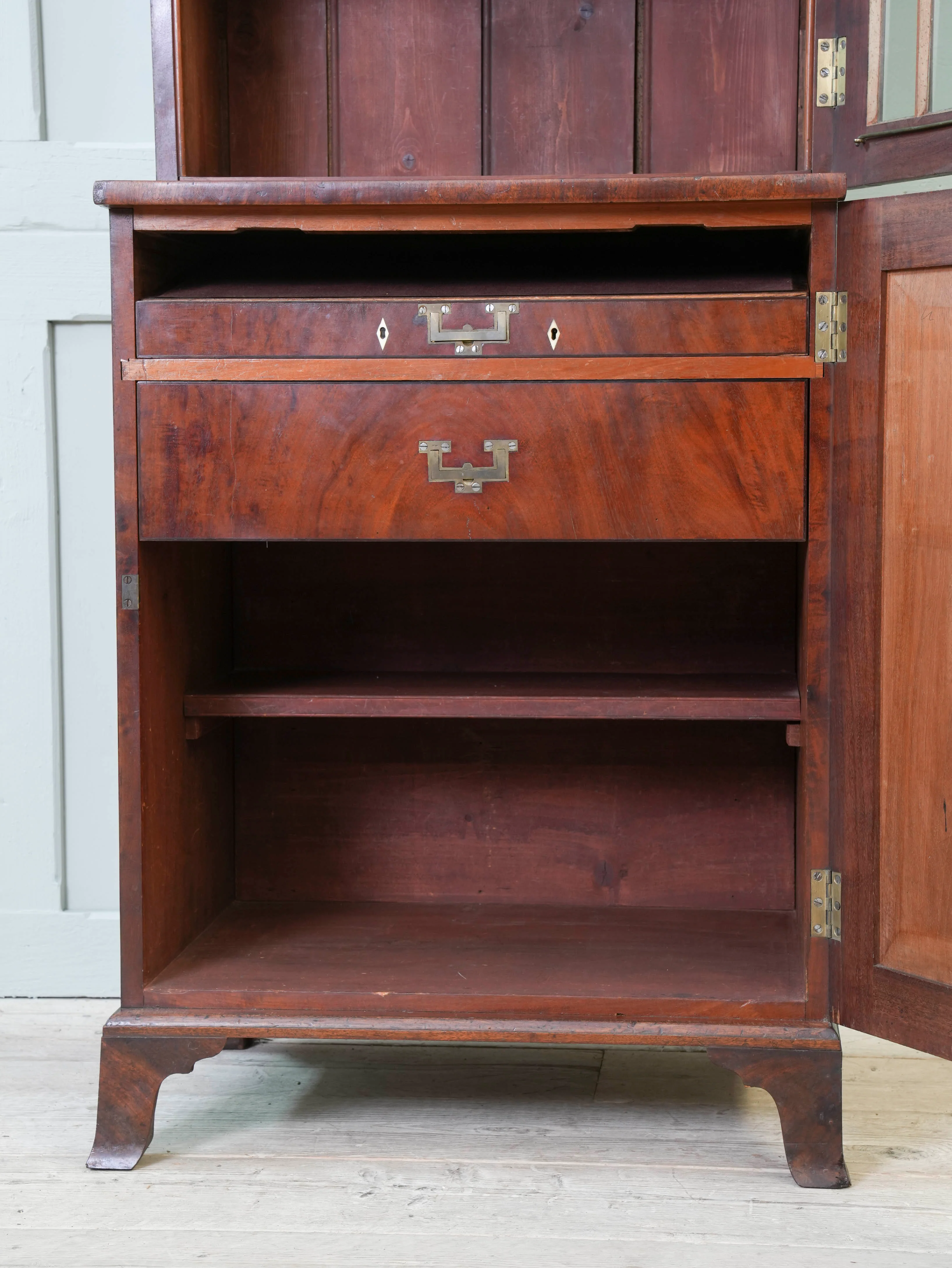 A William IV Mahogany Bureau Bookcase - Image 14
