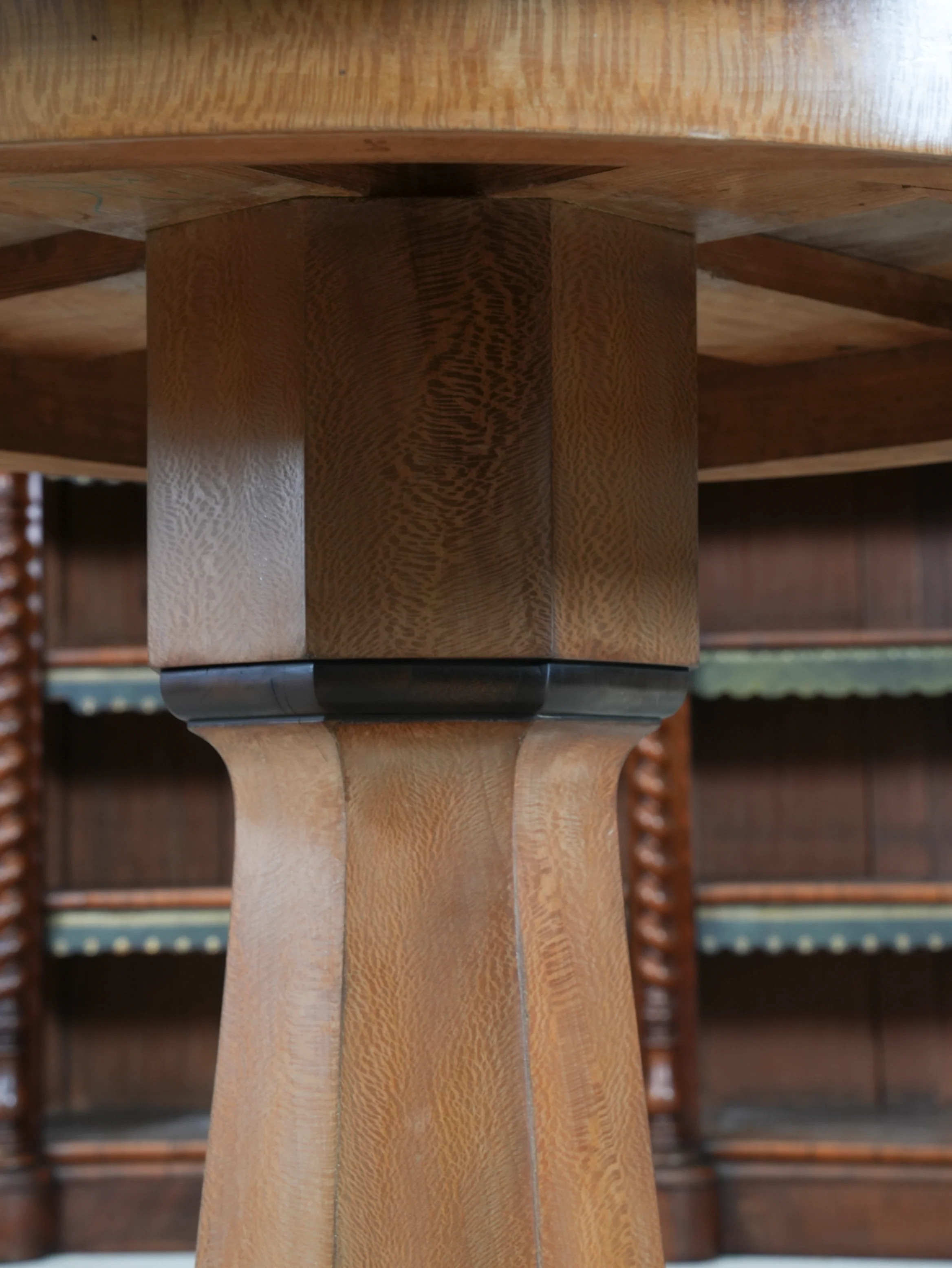 A Lace Wood & Oak Centre Table - Image 10