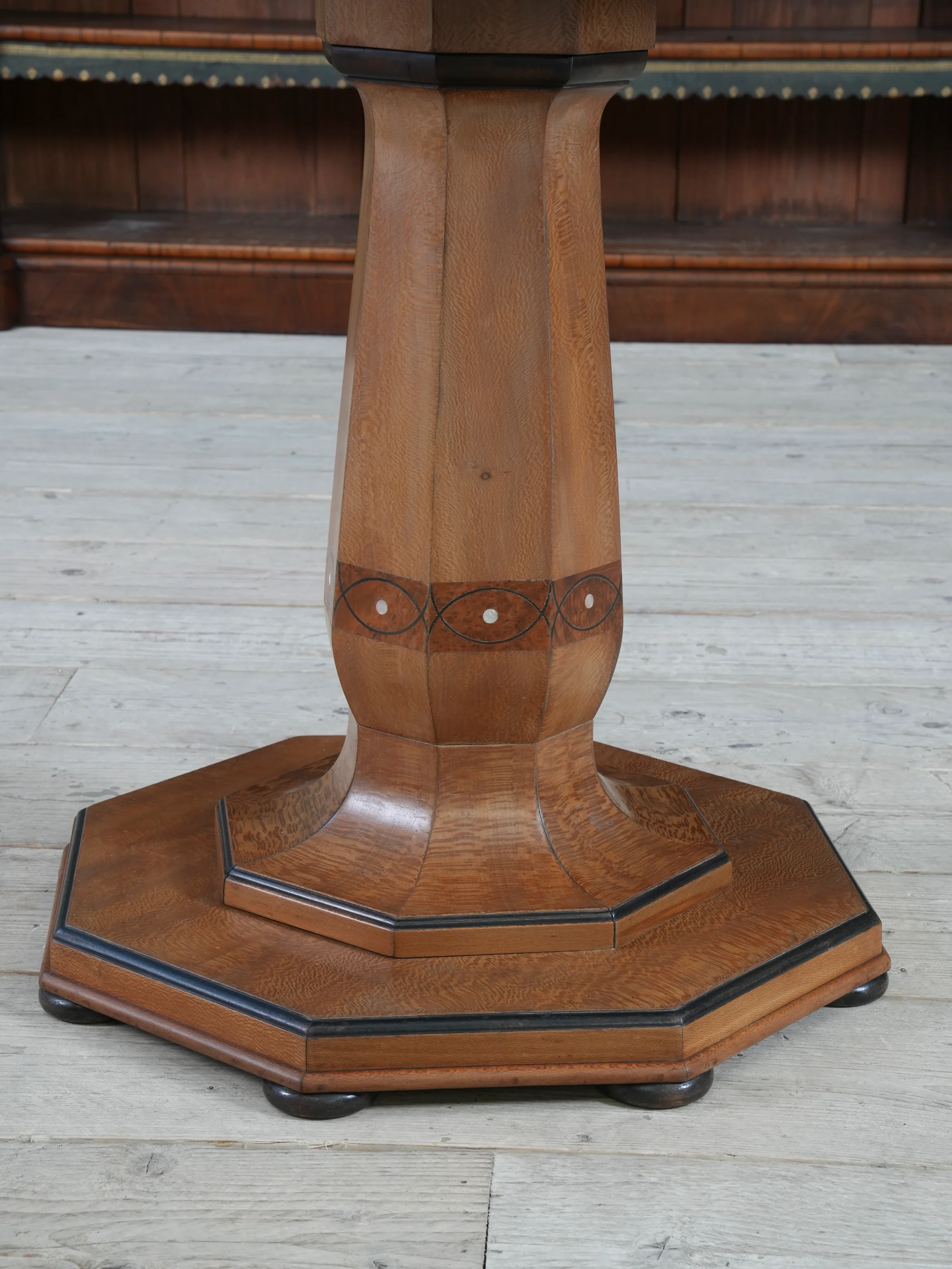A Lace Wood & Oak Centre Table - Image 8