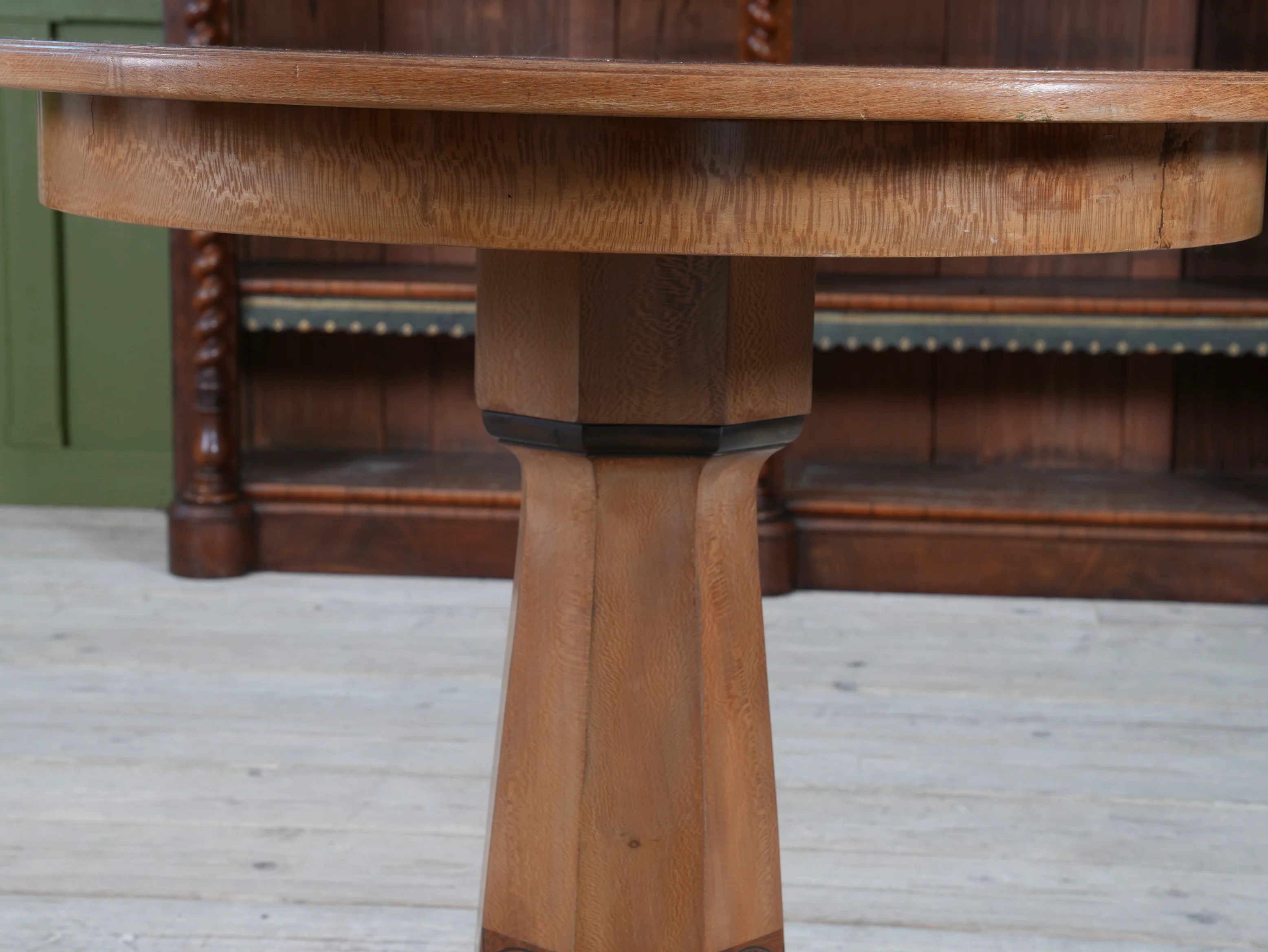 A Lace Wood & Oak Centre Table - Image 9