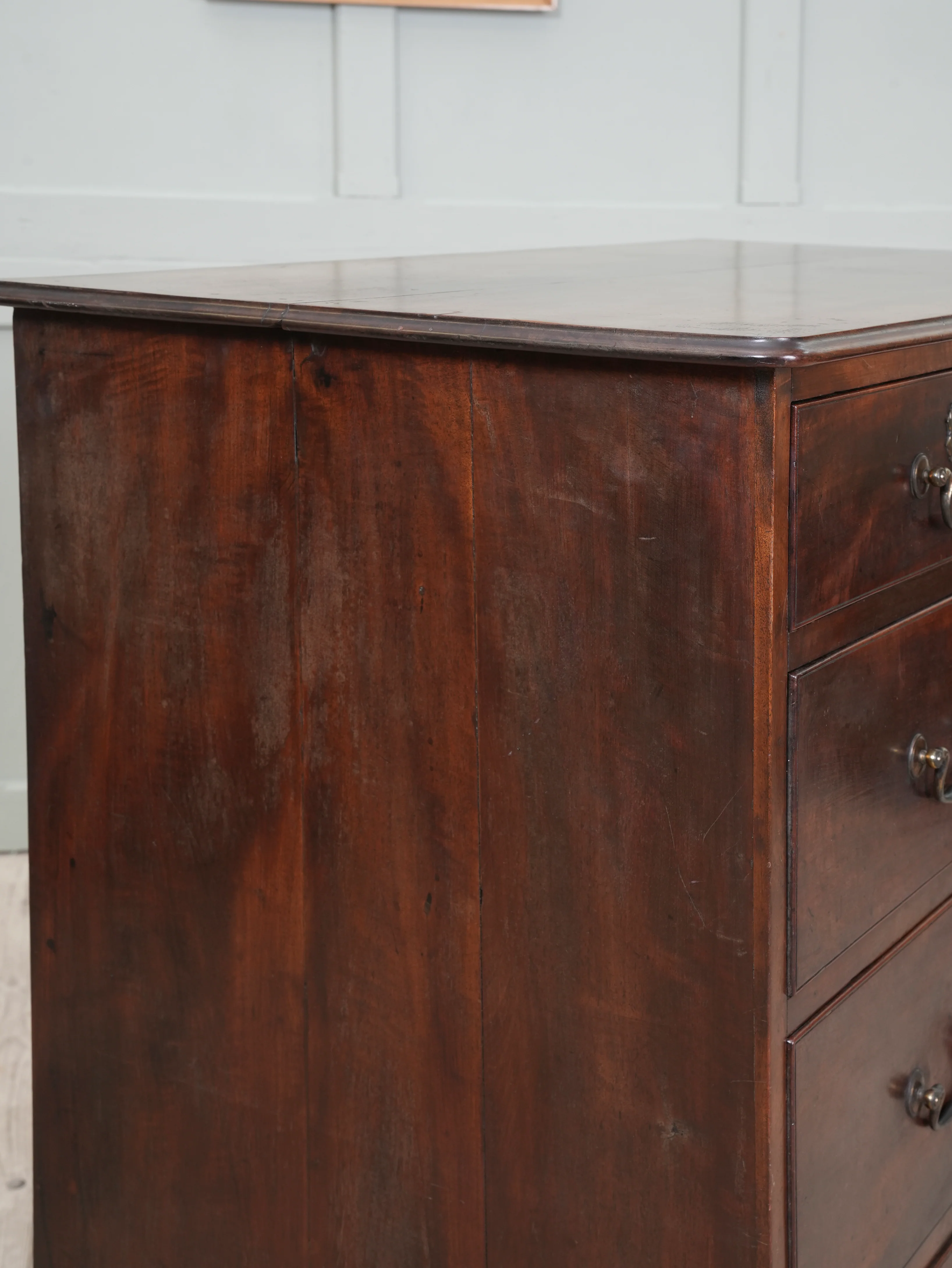 A Early 19th Century Mahogany Chest of Drawers - Image 25
