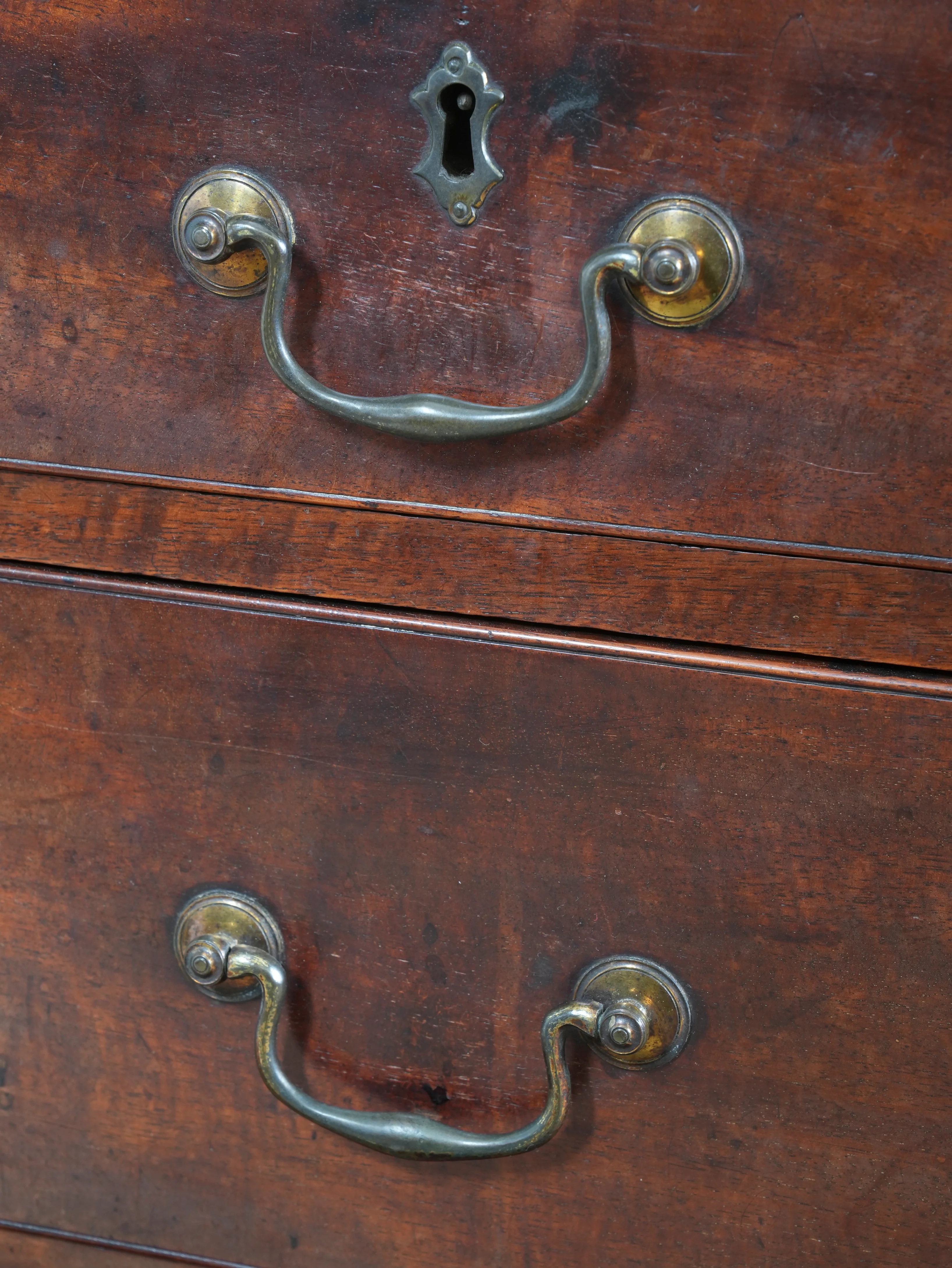 A Early 19th Century Mahogany Chest of Drawers - Image 7