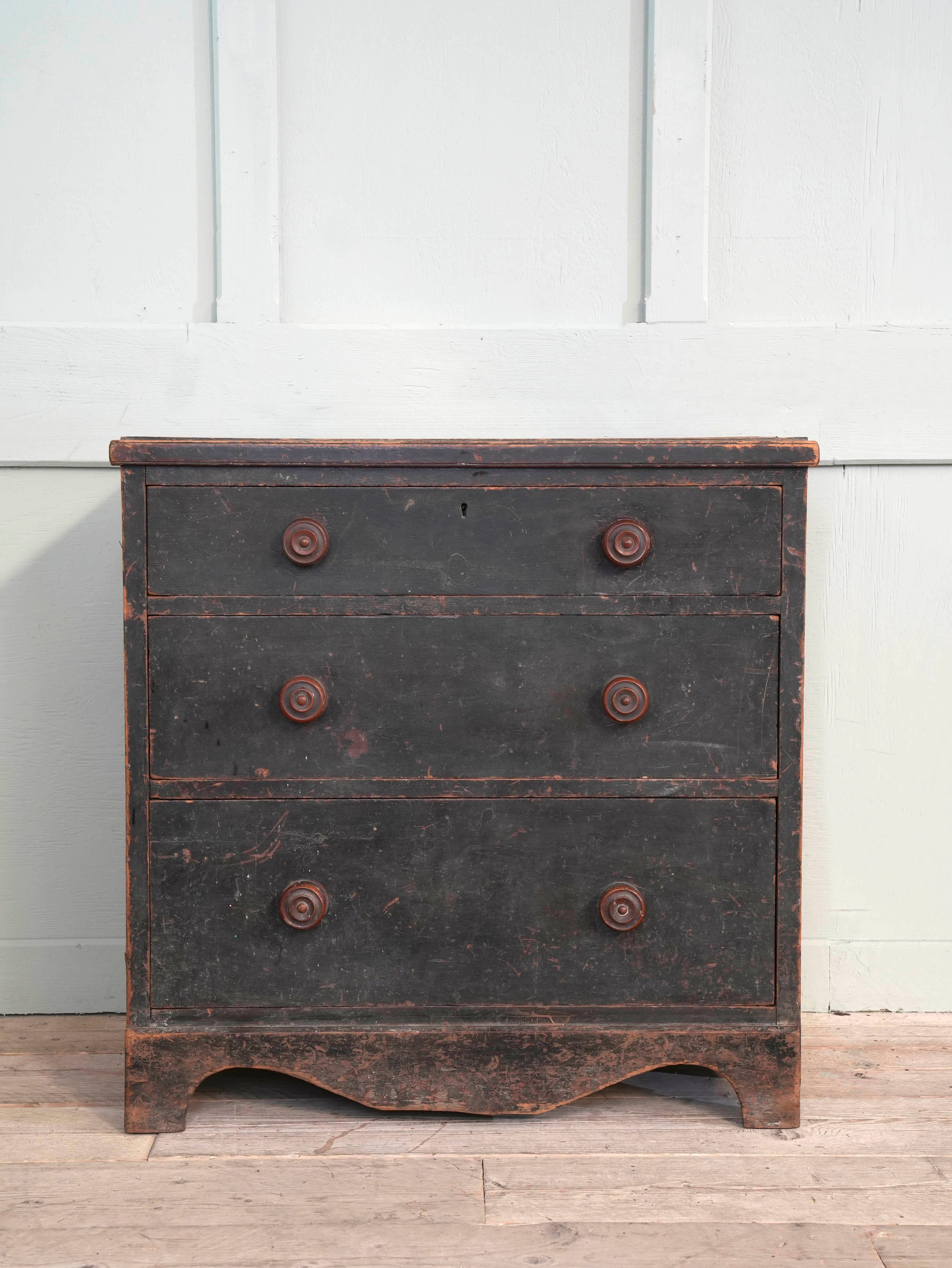 A 19th Century Painted Pine Chest of Drawers - Image 3