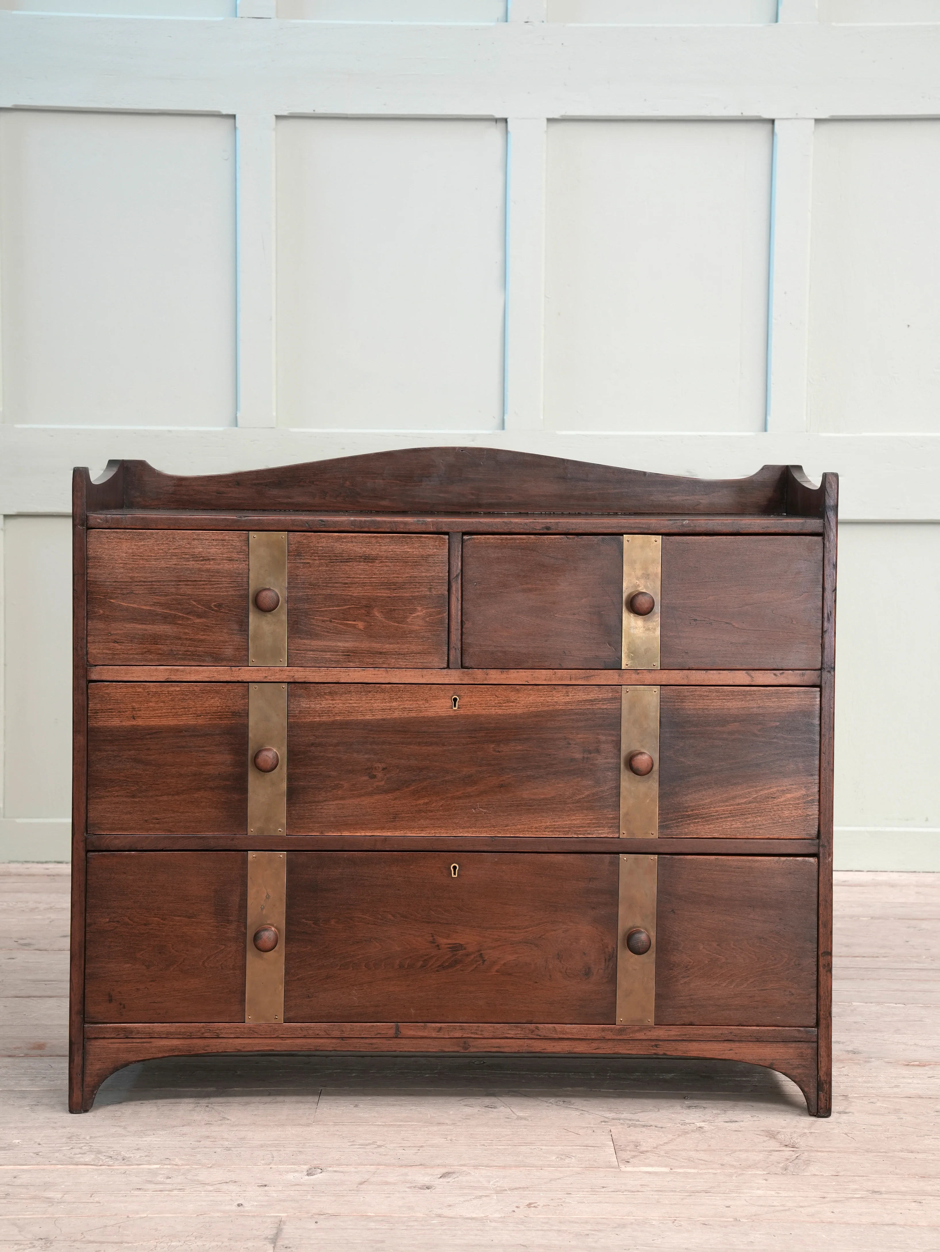 Early 20th Century English Chest of Drawers - Image 2