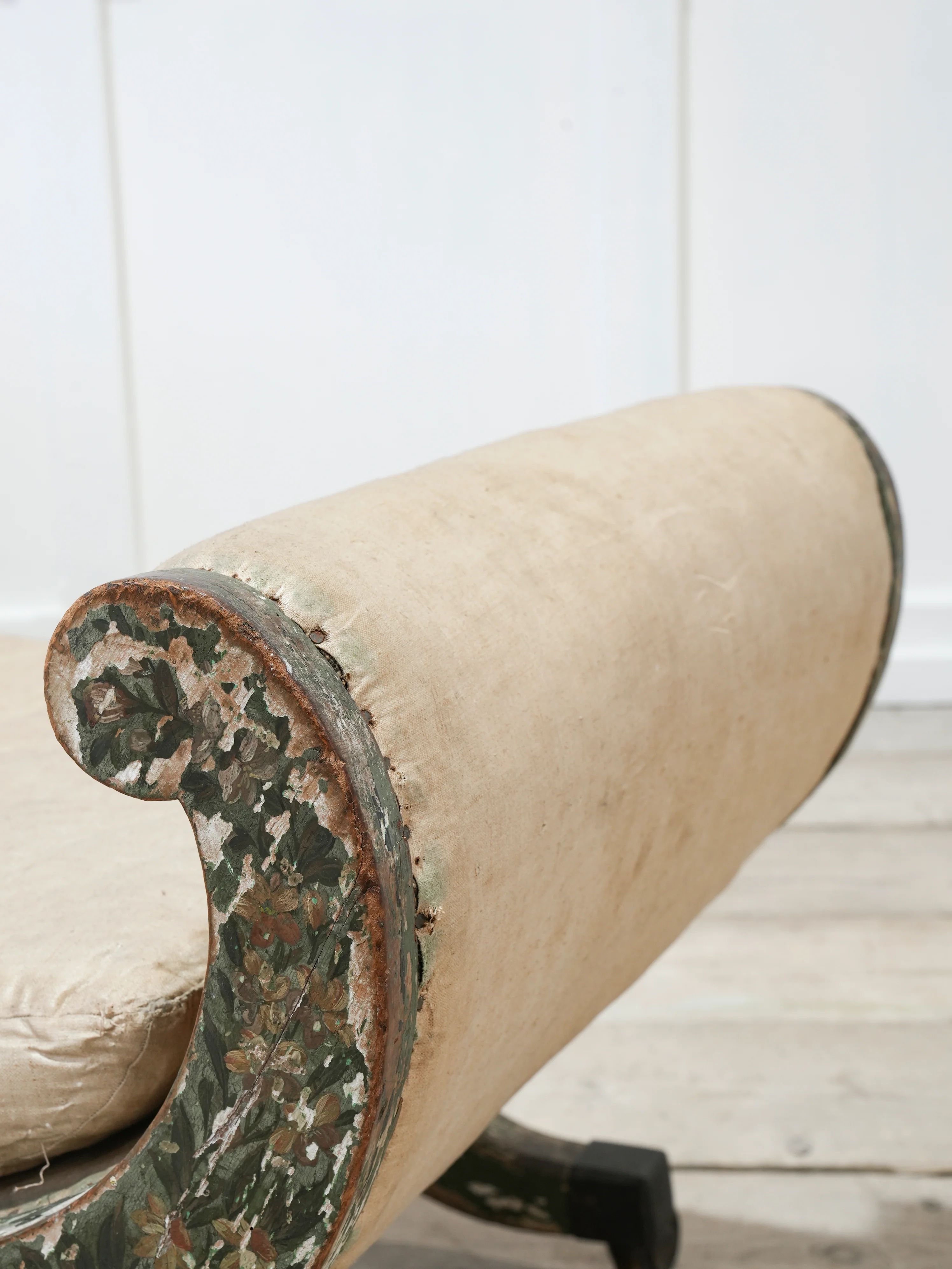 Regency Painted Chaise Longue - Image 8
