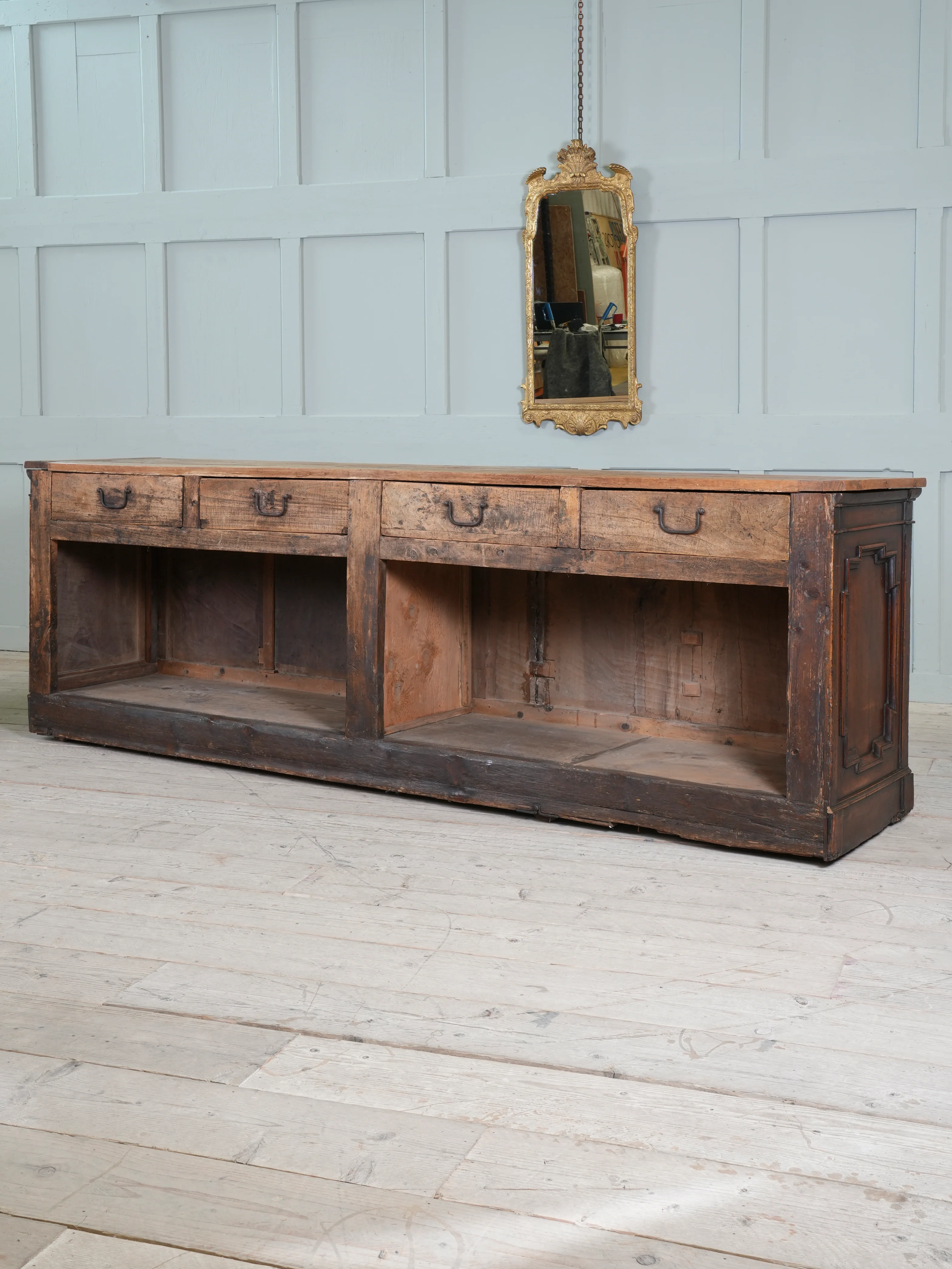 A 19th Century Italian Shop Counter - Image 2