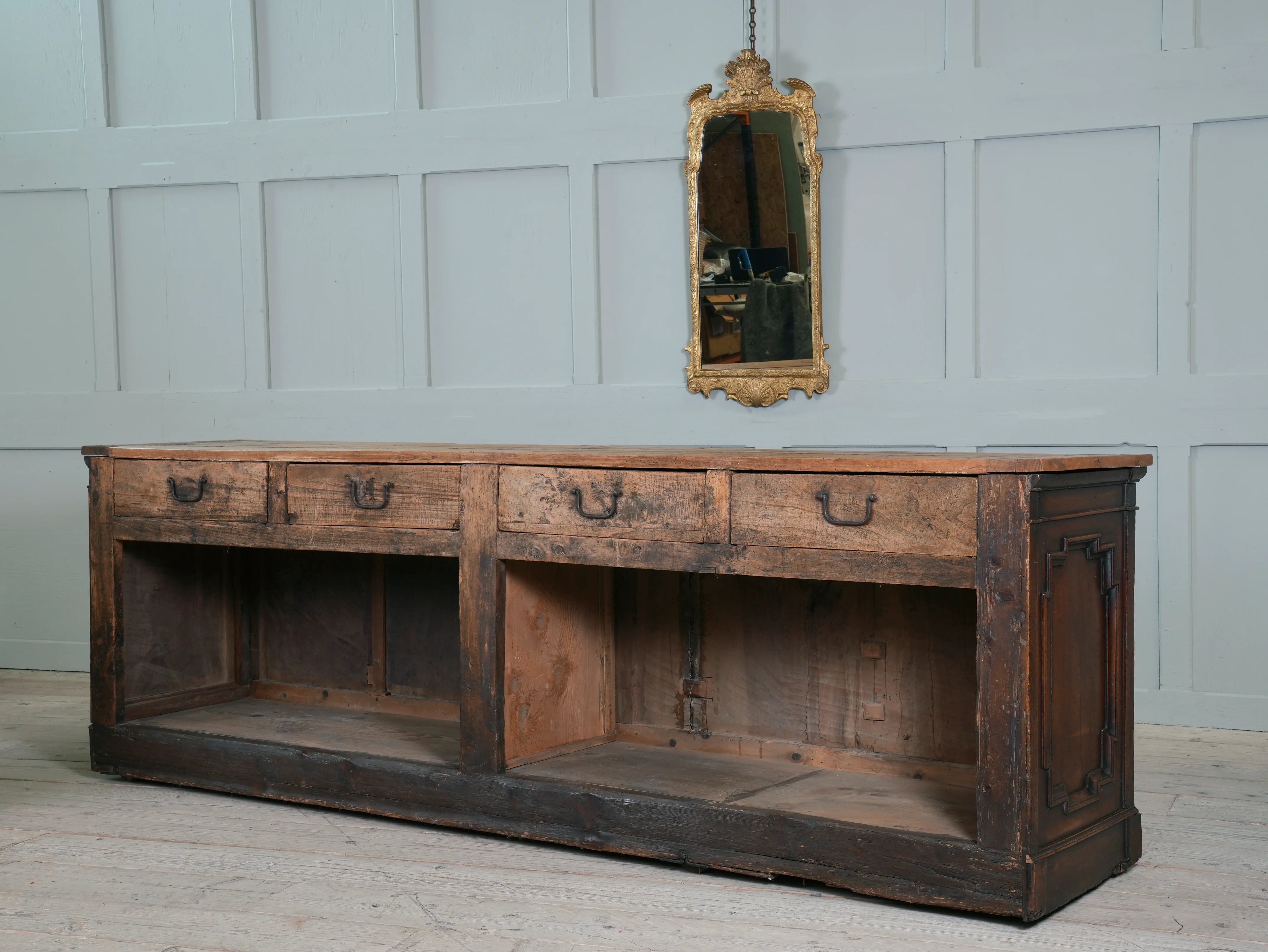 A 19th Century Italian Shop Counter - Image 3
