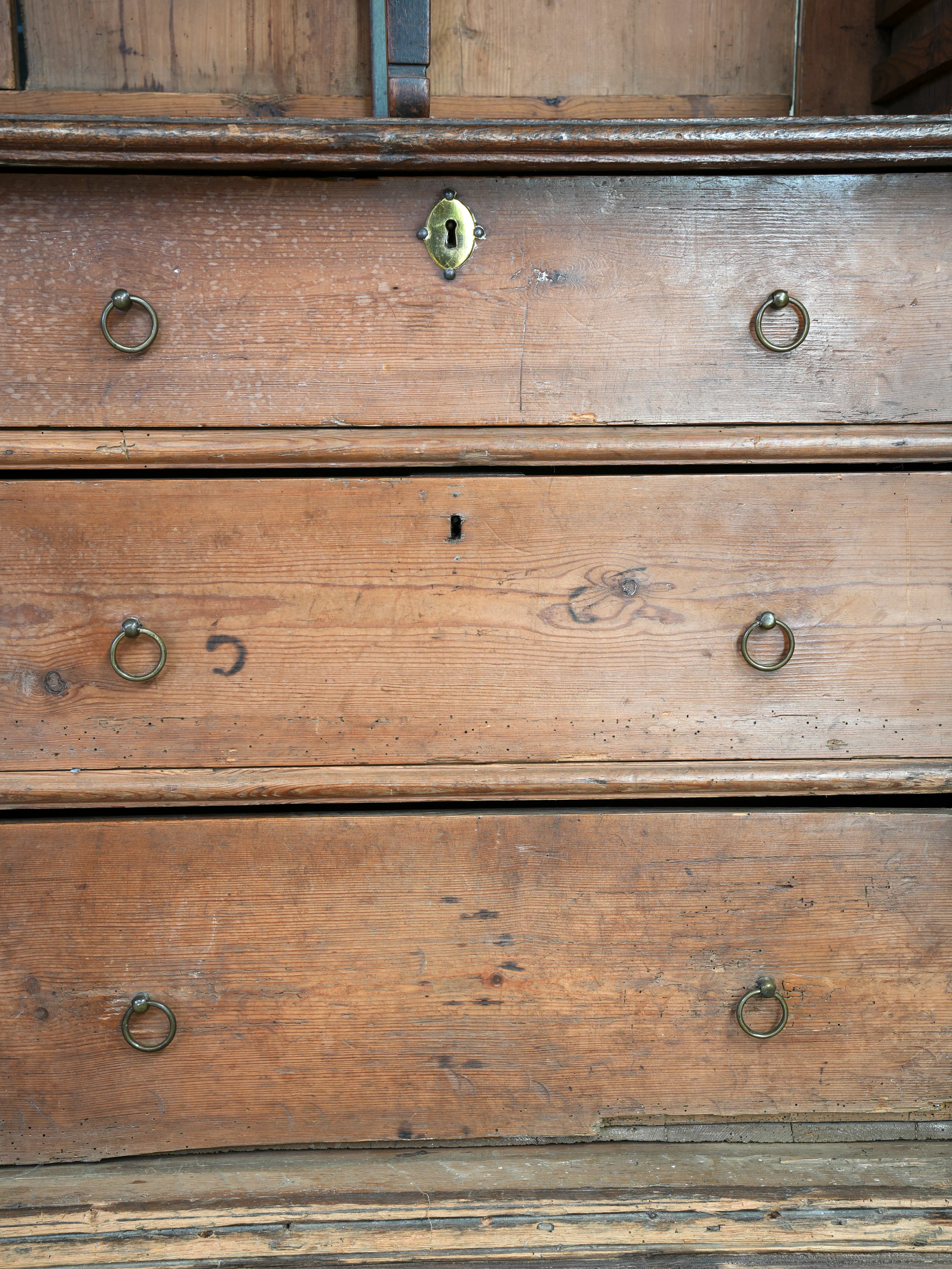 A George II Oak Housekeepers Cupboard - Image 20