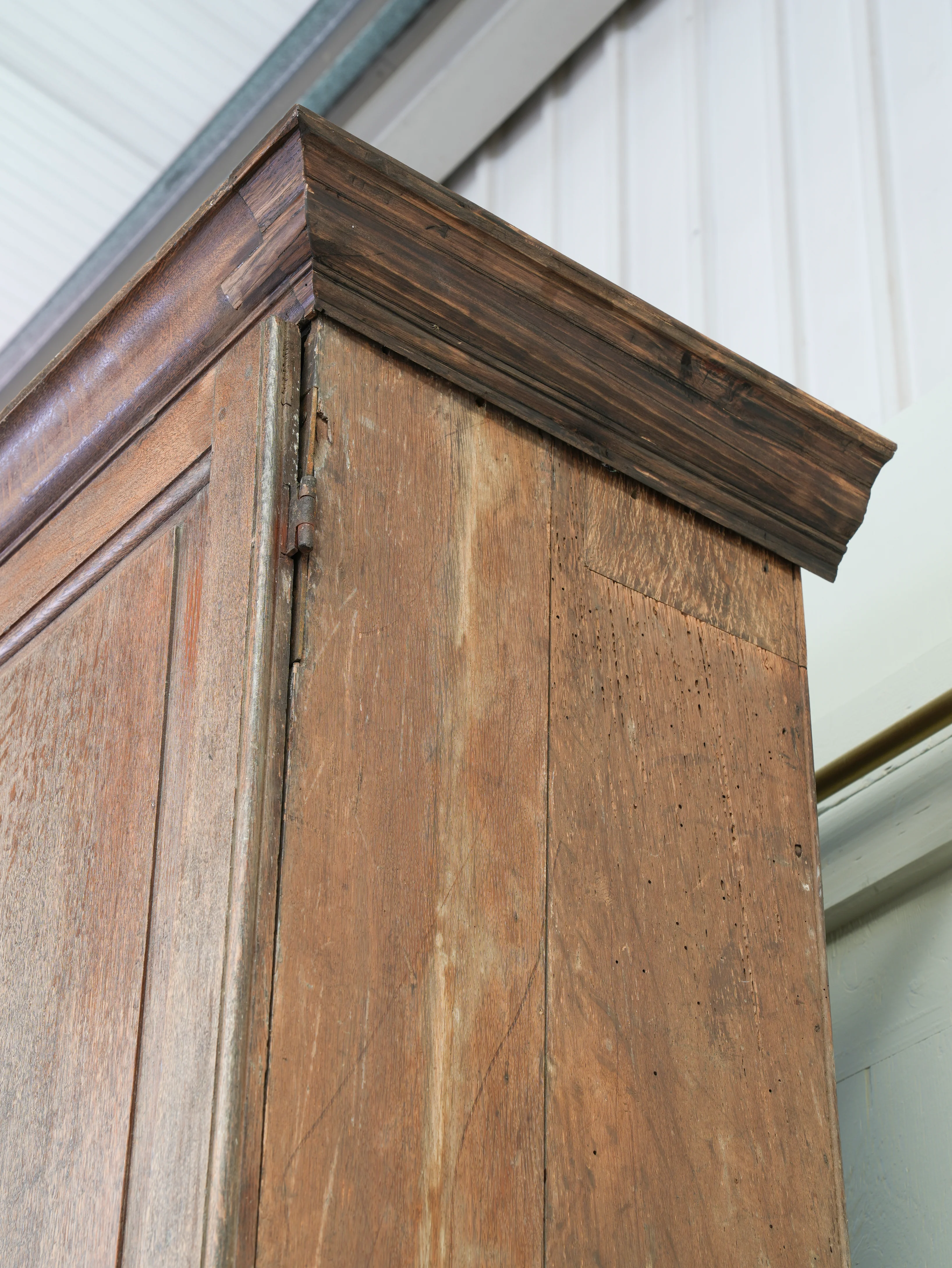 A George II Oak Housekeepers Cupboard - Image 26
