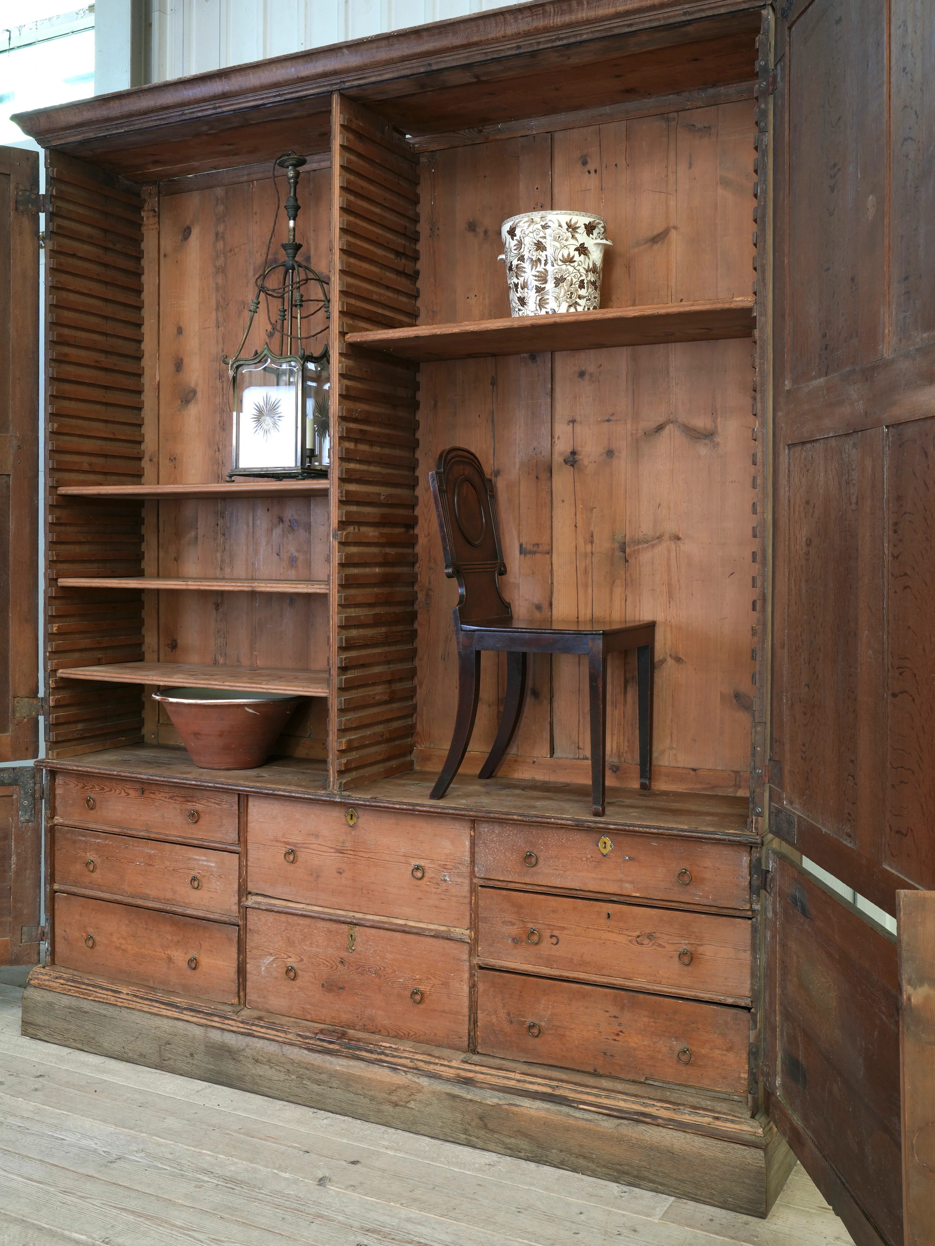 A George II Oak Housekeepers Cupboard - Image 5