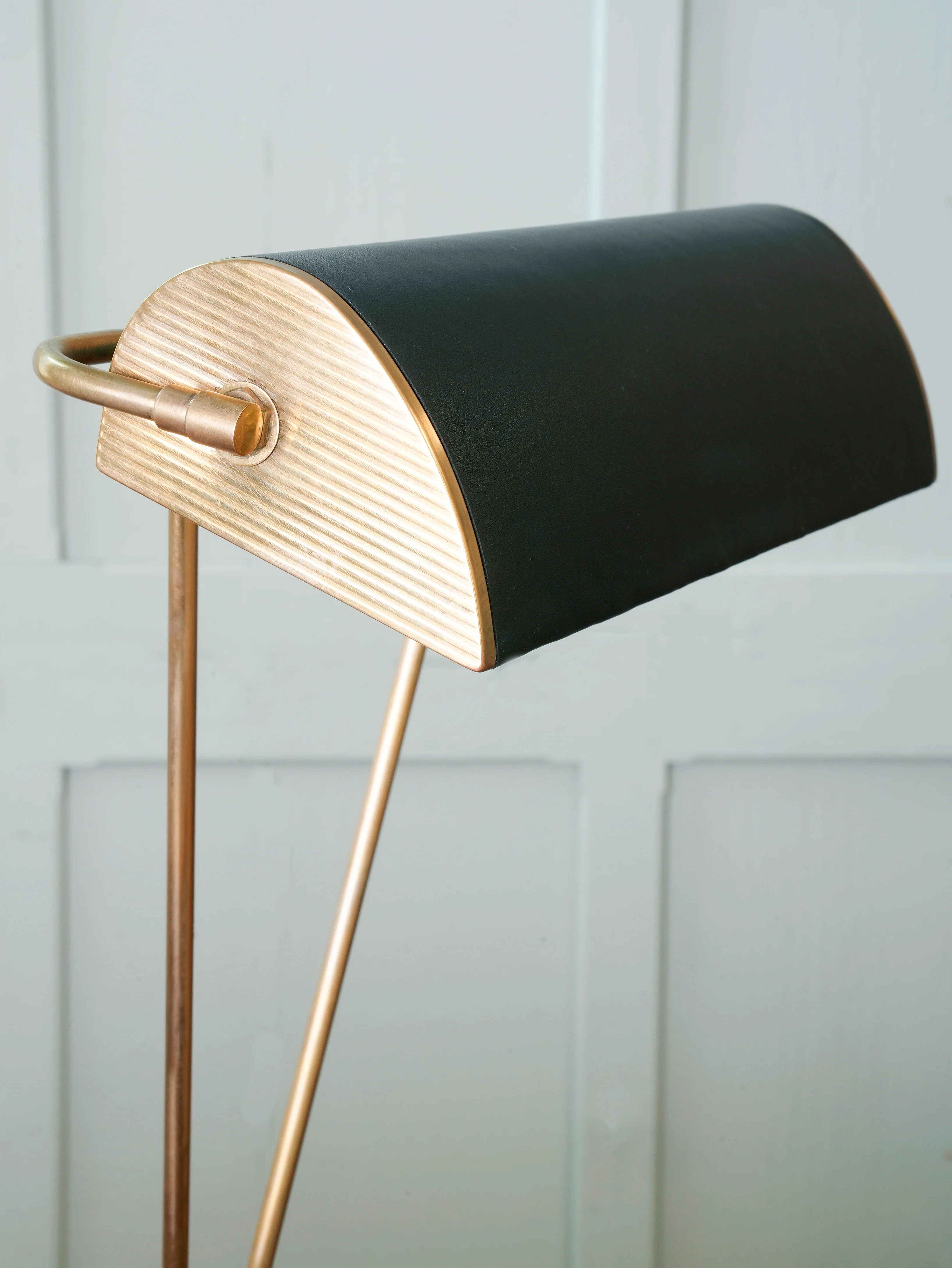 An Eileen Gray Desk Lamp - Image 5
