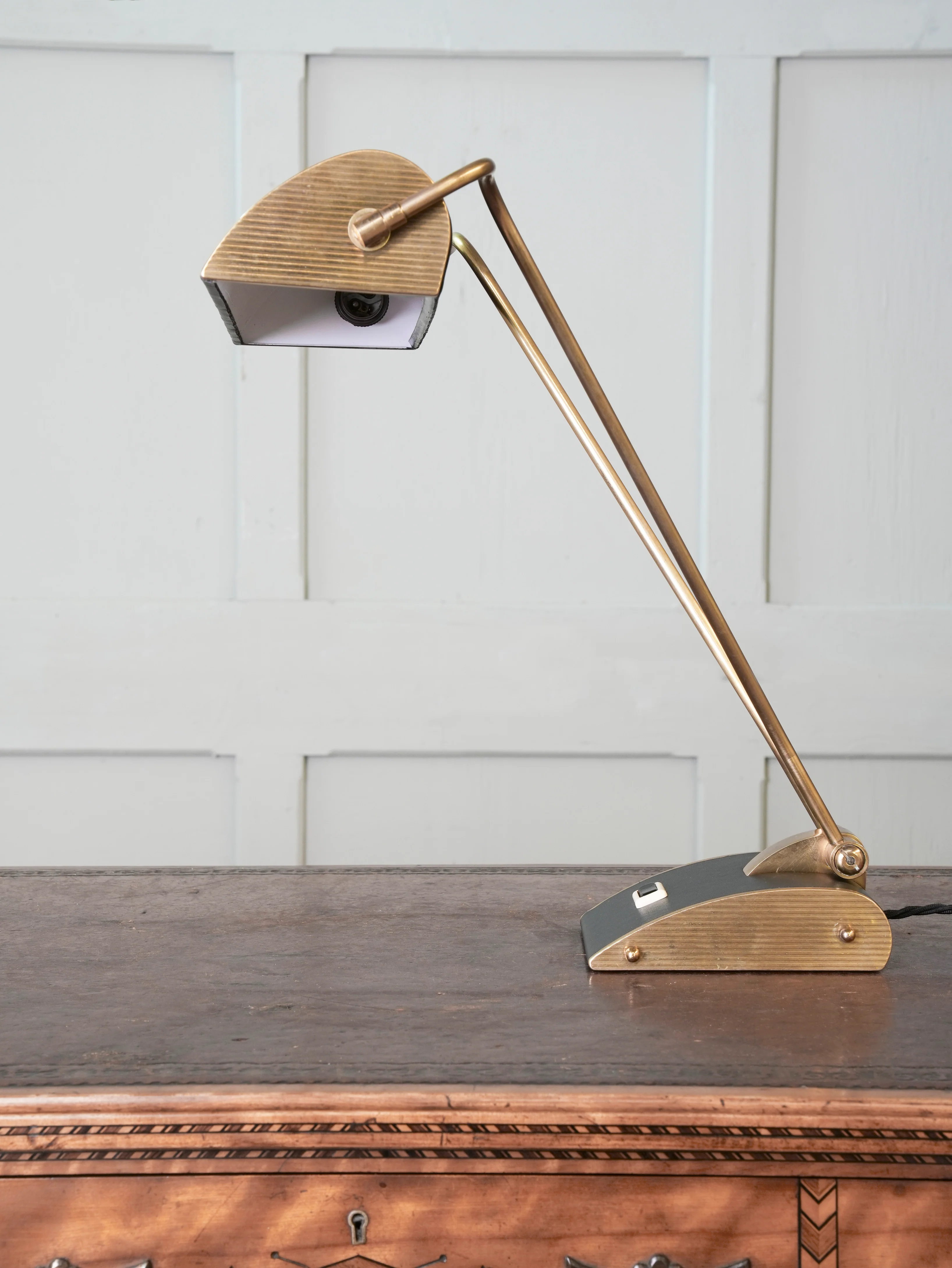 An Eileen Gray Desk Lamp - Image 7