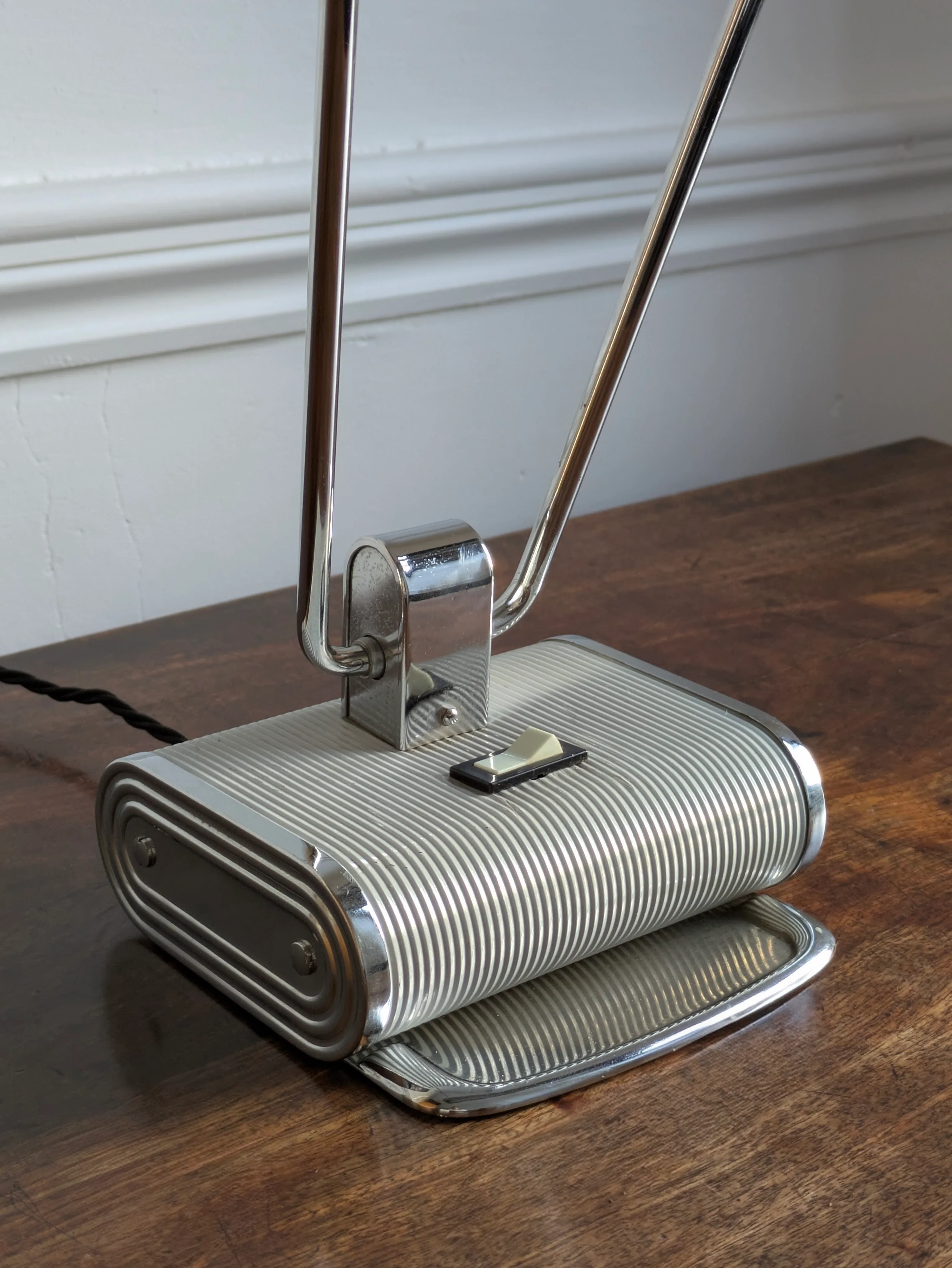 A No 71 Desk Lamp, Eileen Gray for Jumo - Image 14