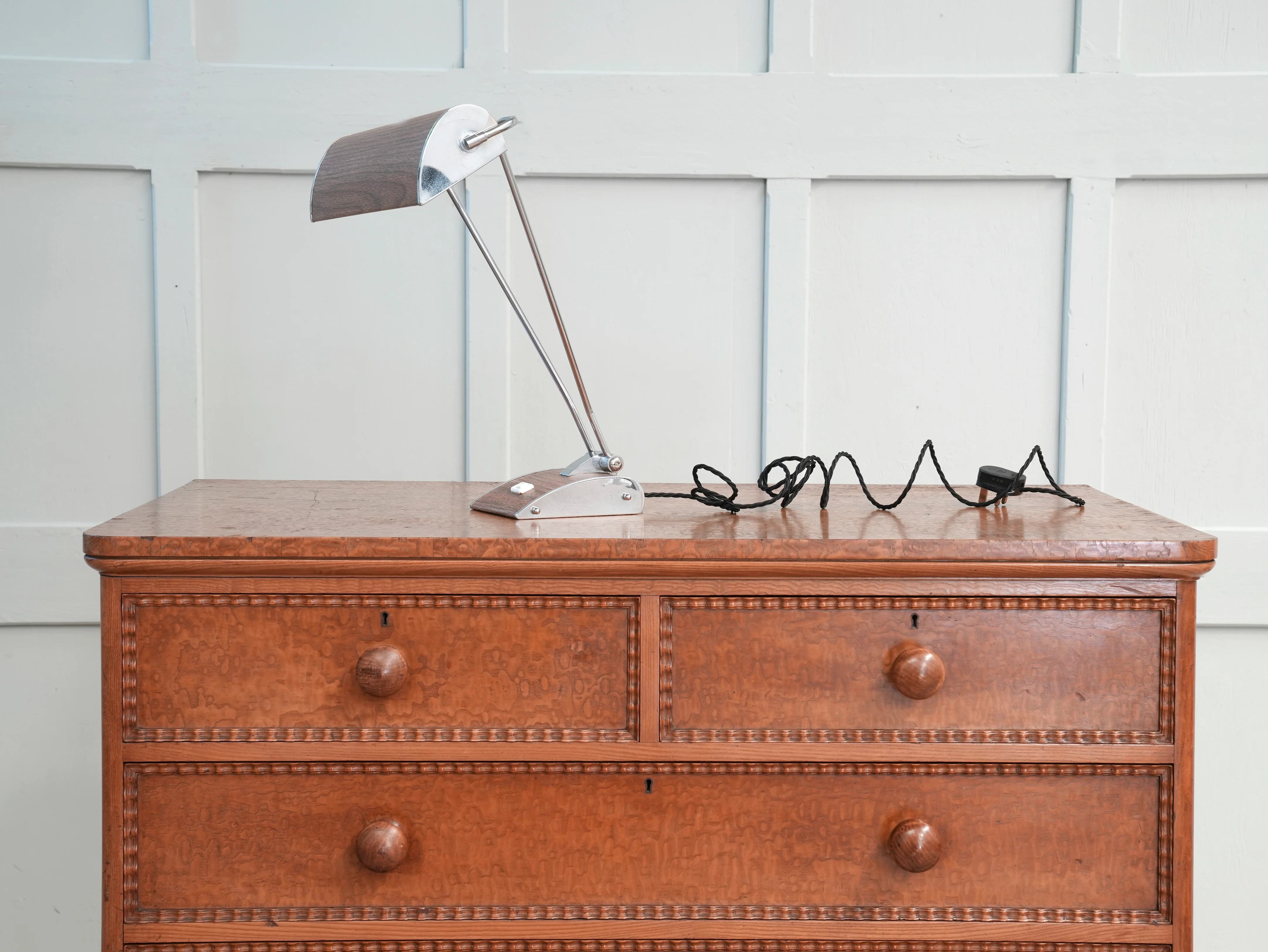 An Eileen Grey Desk Light - Image 4
