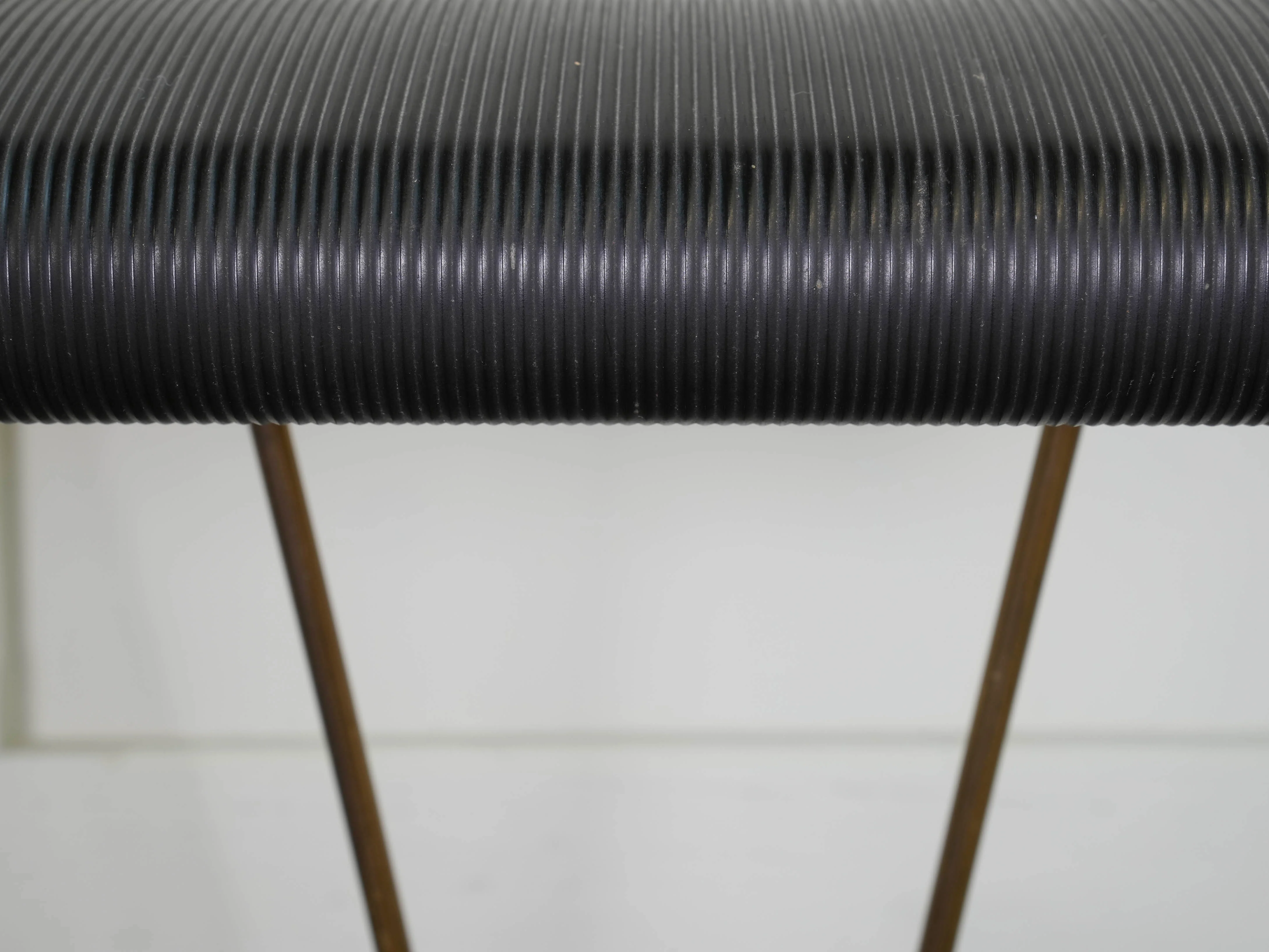 An Eileen Grey No 71 Desk Lamp - Image 9