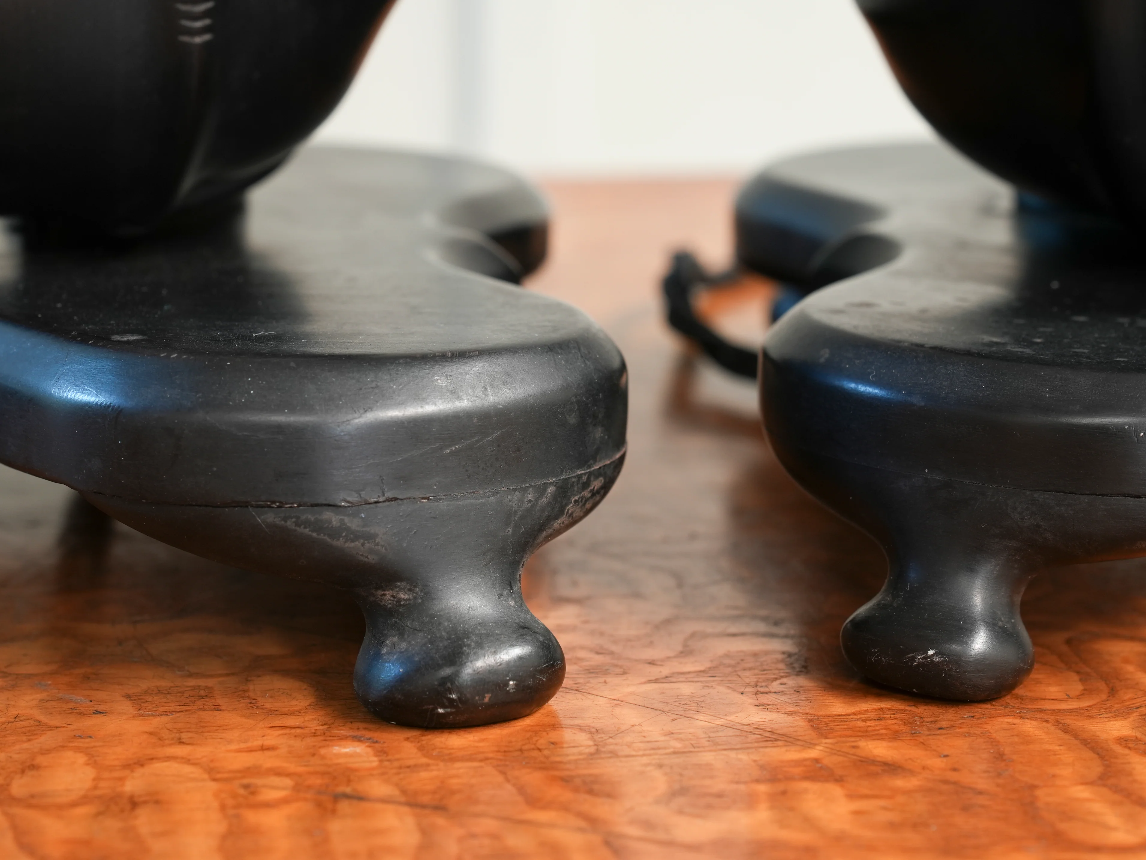 A Pair of Ebony Ceylonese Elephant Table Lights - Image 9