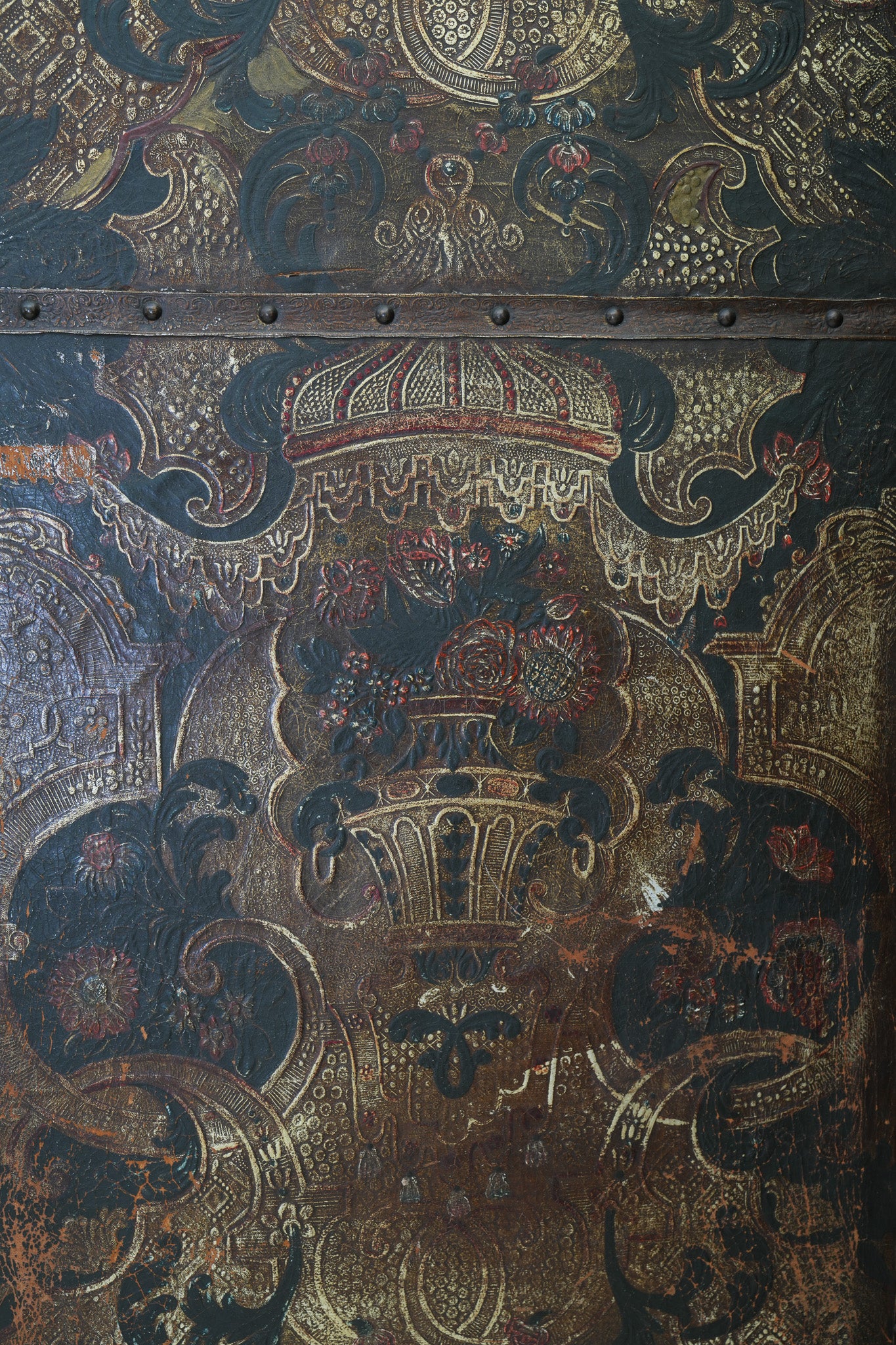 An 18th Century Leather Room Screen - Image 8