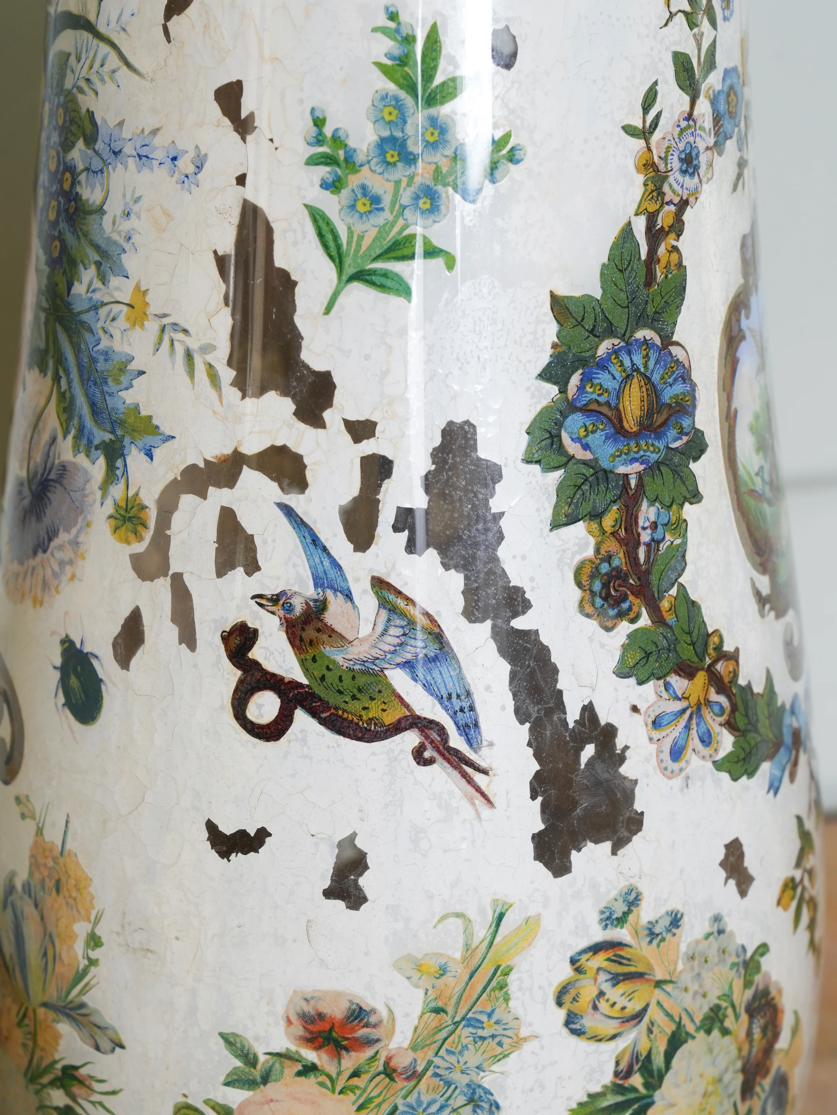 A 19th Century Decalcomania Vase Table Lamp - Image 7