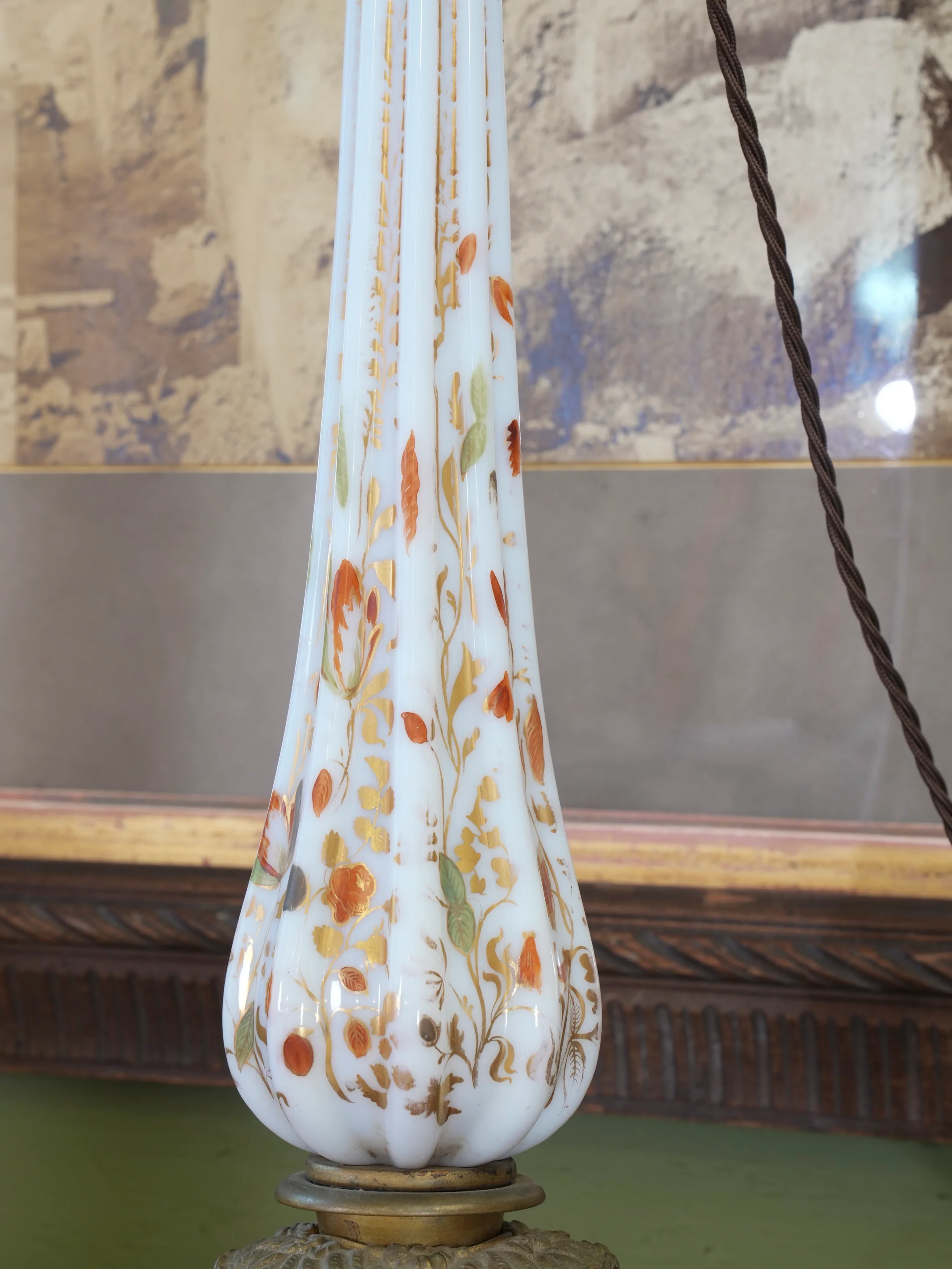 A 19th Century Opaline Glass Table Lamp - Image 7