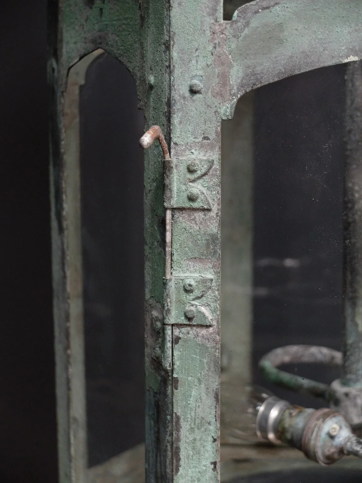 English Hall Lantern - Image 8