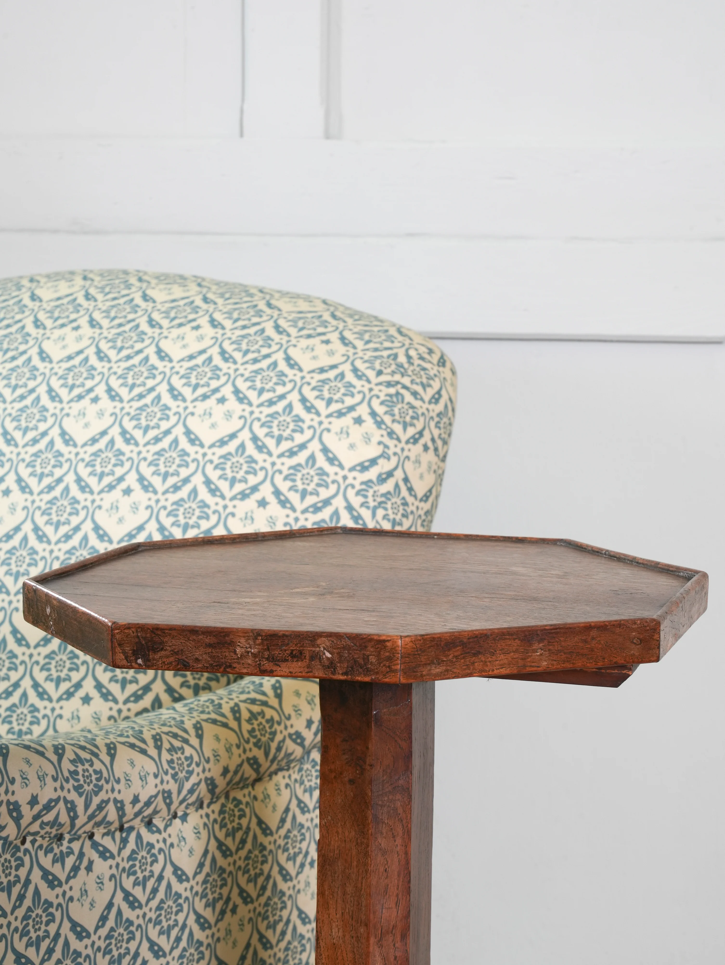 A Provincial Spider Leg Lamp Table - Image 7