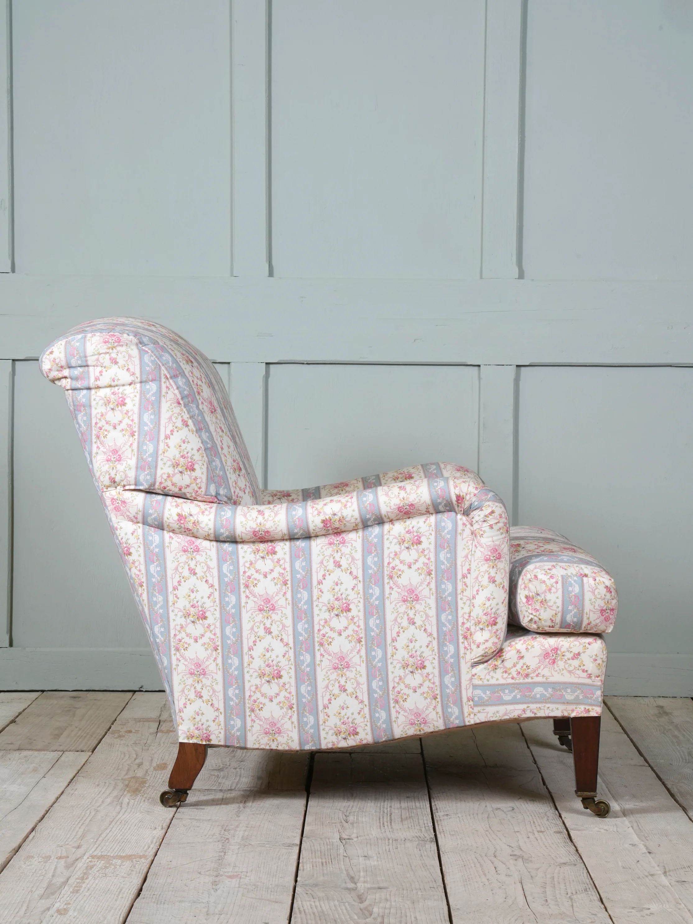 A Howard and Son's Bridgewater Armchair - Image 2
