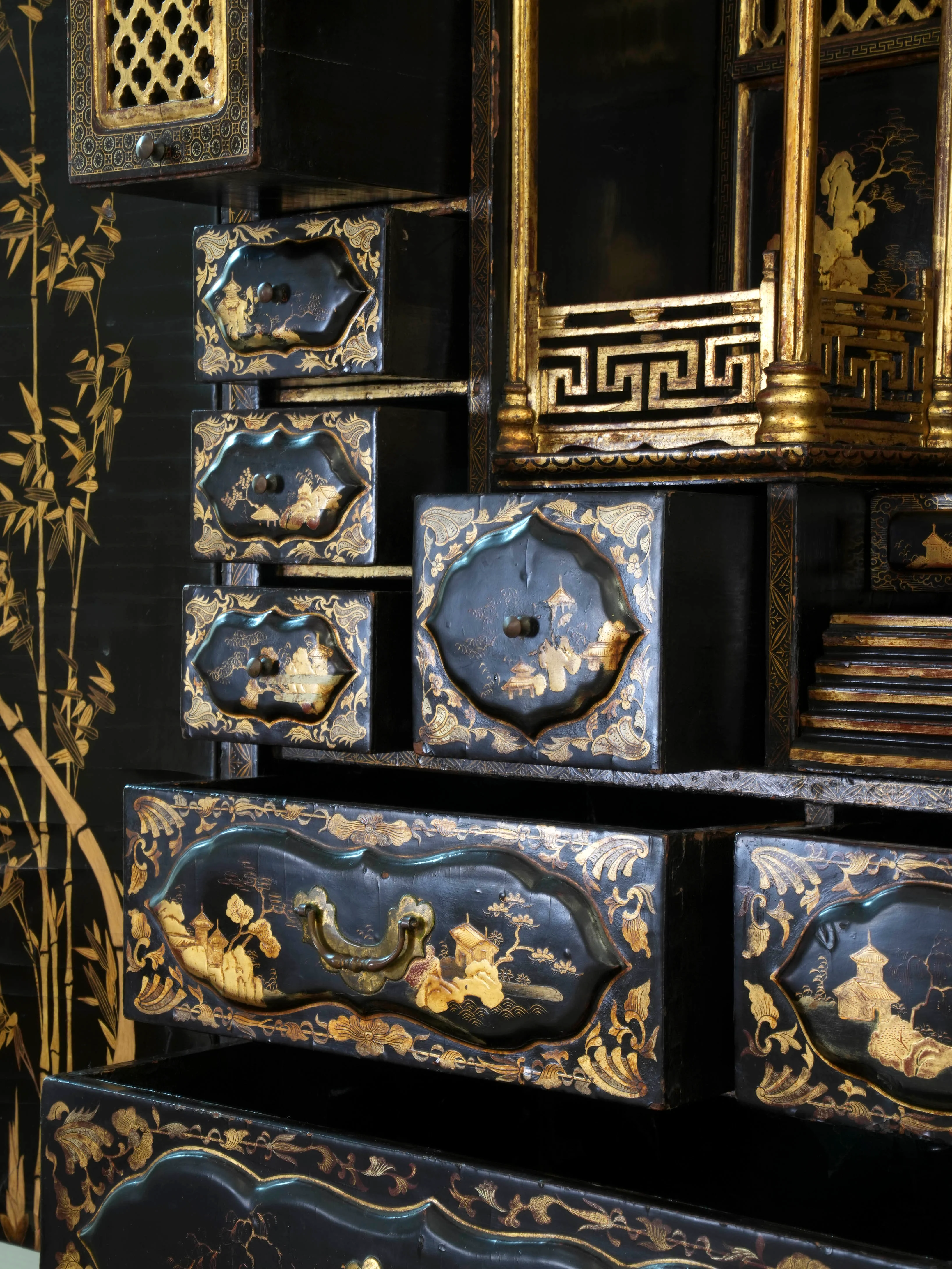 An 18th Century Chinese Export Bureau Cabinet - Image 7
