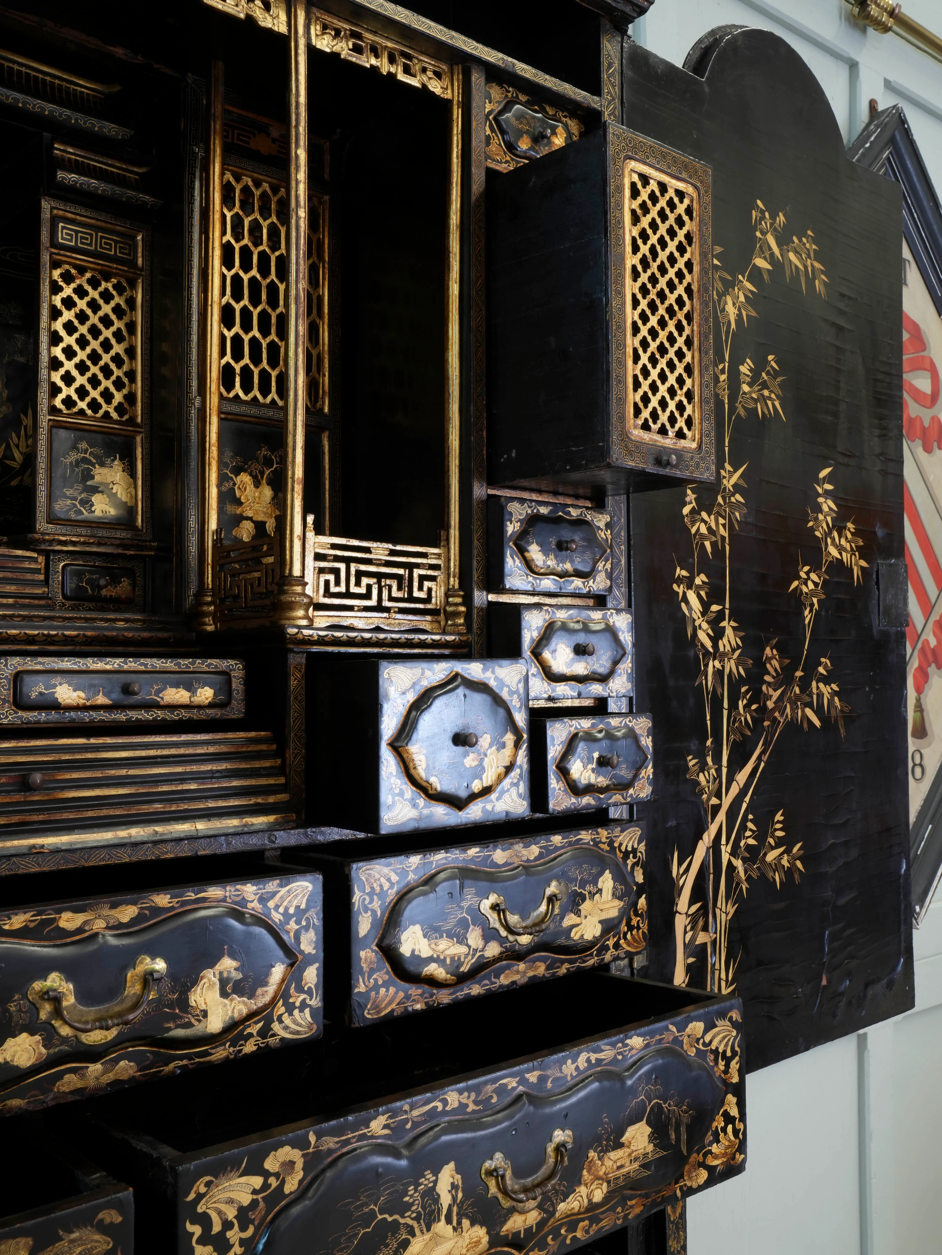 An 18th Century Chinese Export Bureau Cabinet - Image 9