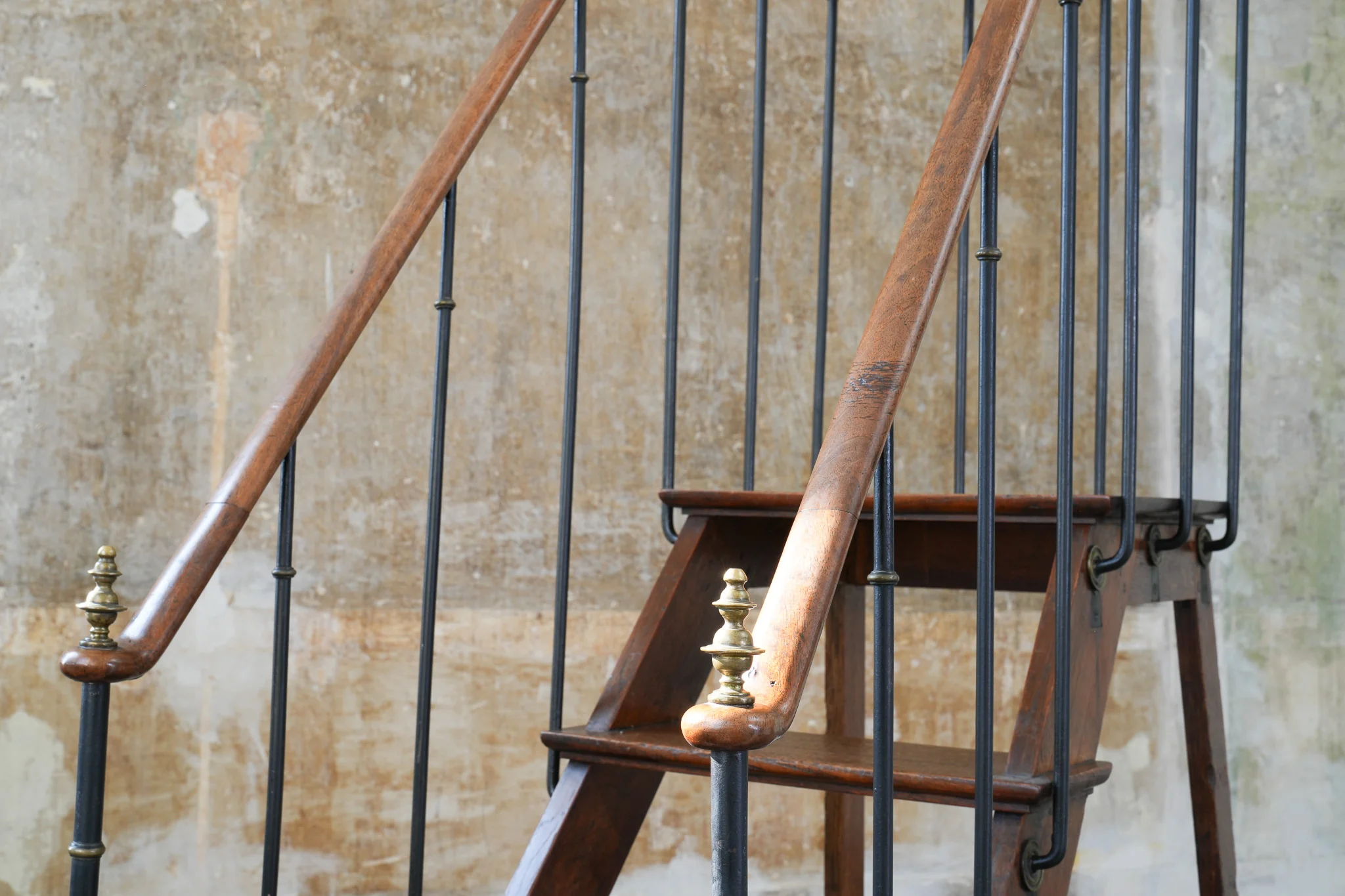 Regency Library Steps - Image 3
