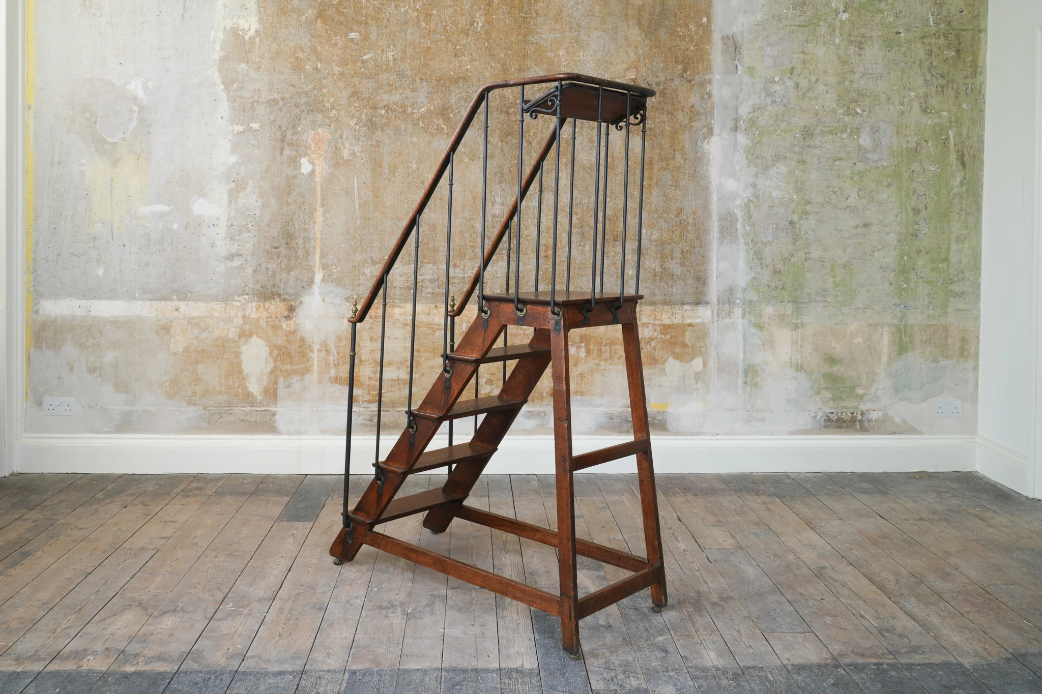 Regency Library Steps - Image 4