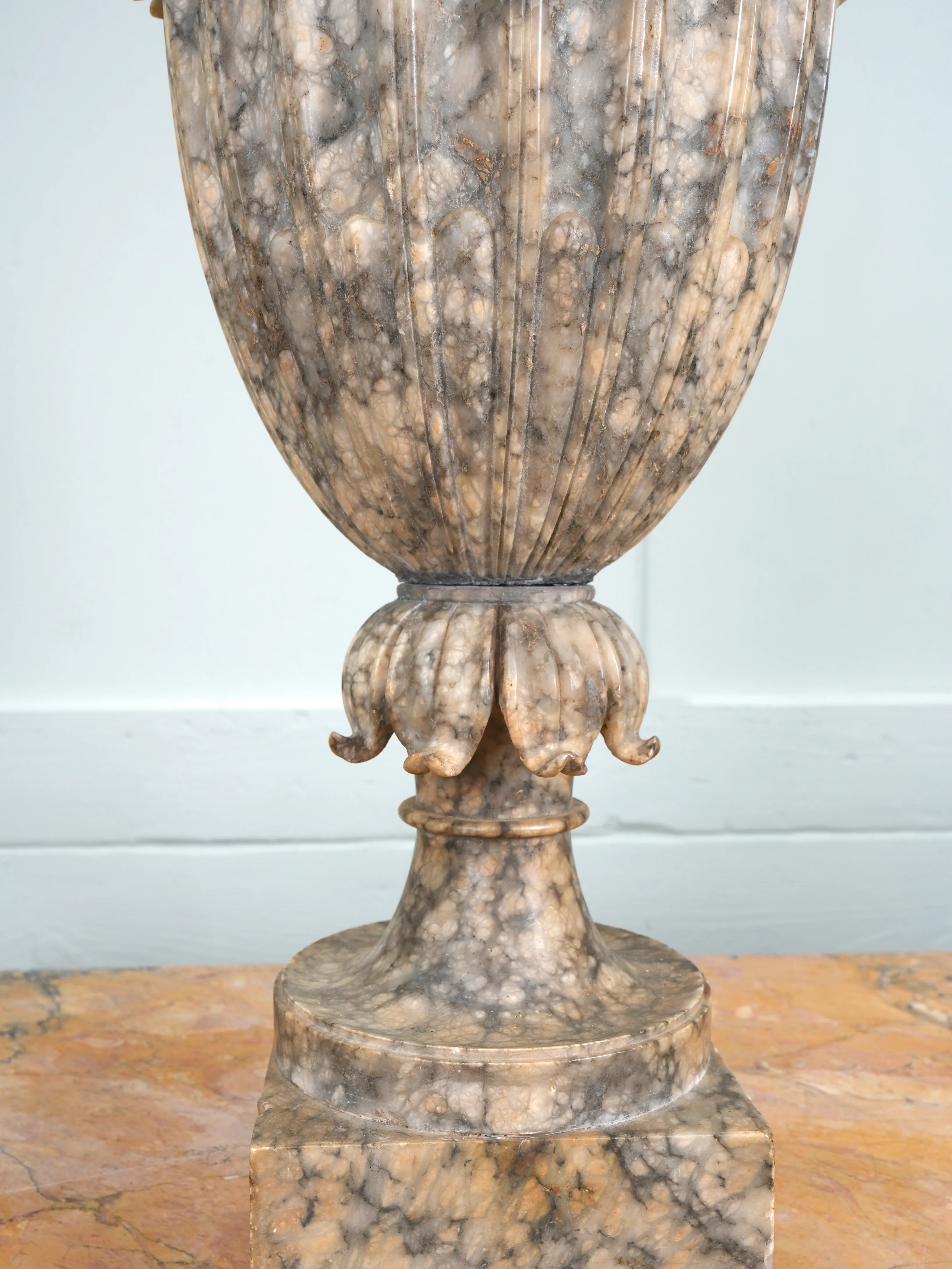 A 19th Century Alabaster Lidded Urn Table Lamp - Image 7