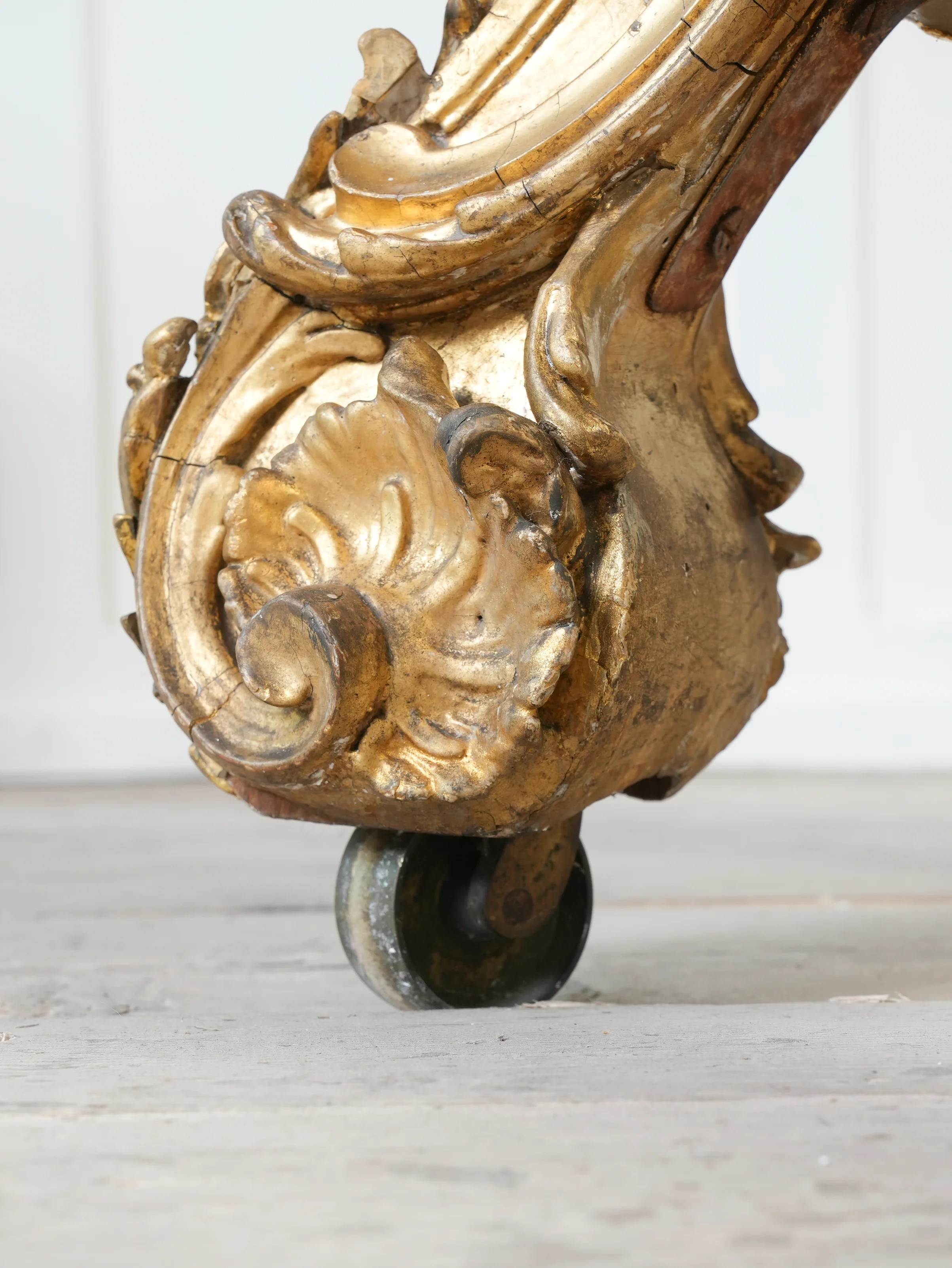 A Mid 19th Century Gilt Gesso Centre Table - Image 13