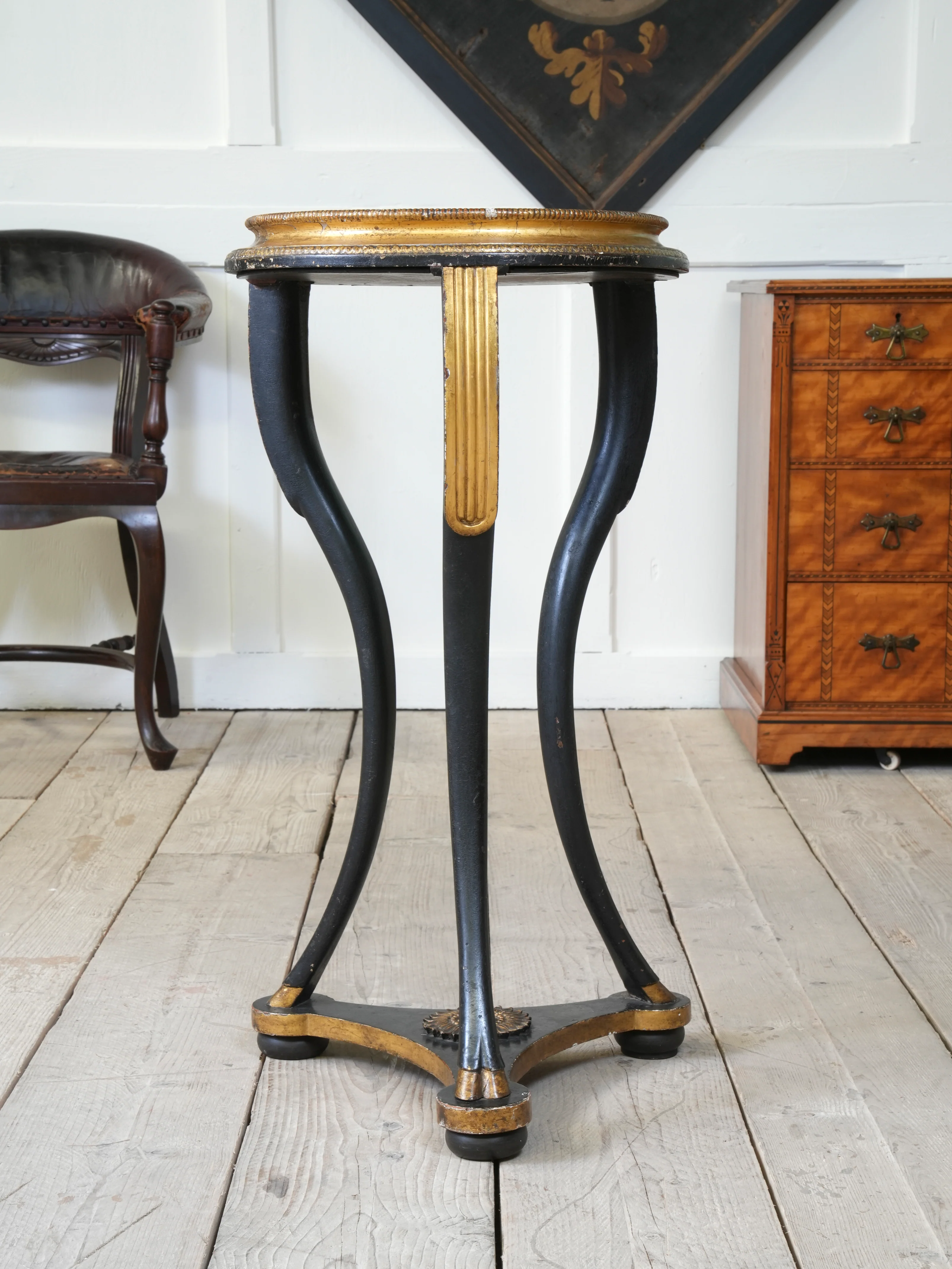 An Early 19th Century Gueridon - Image 4
