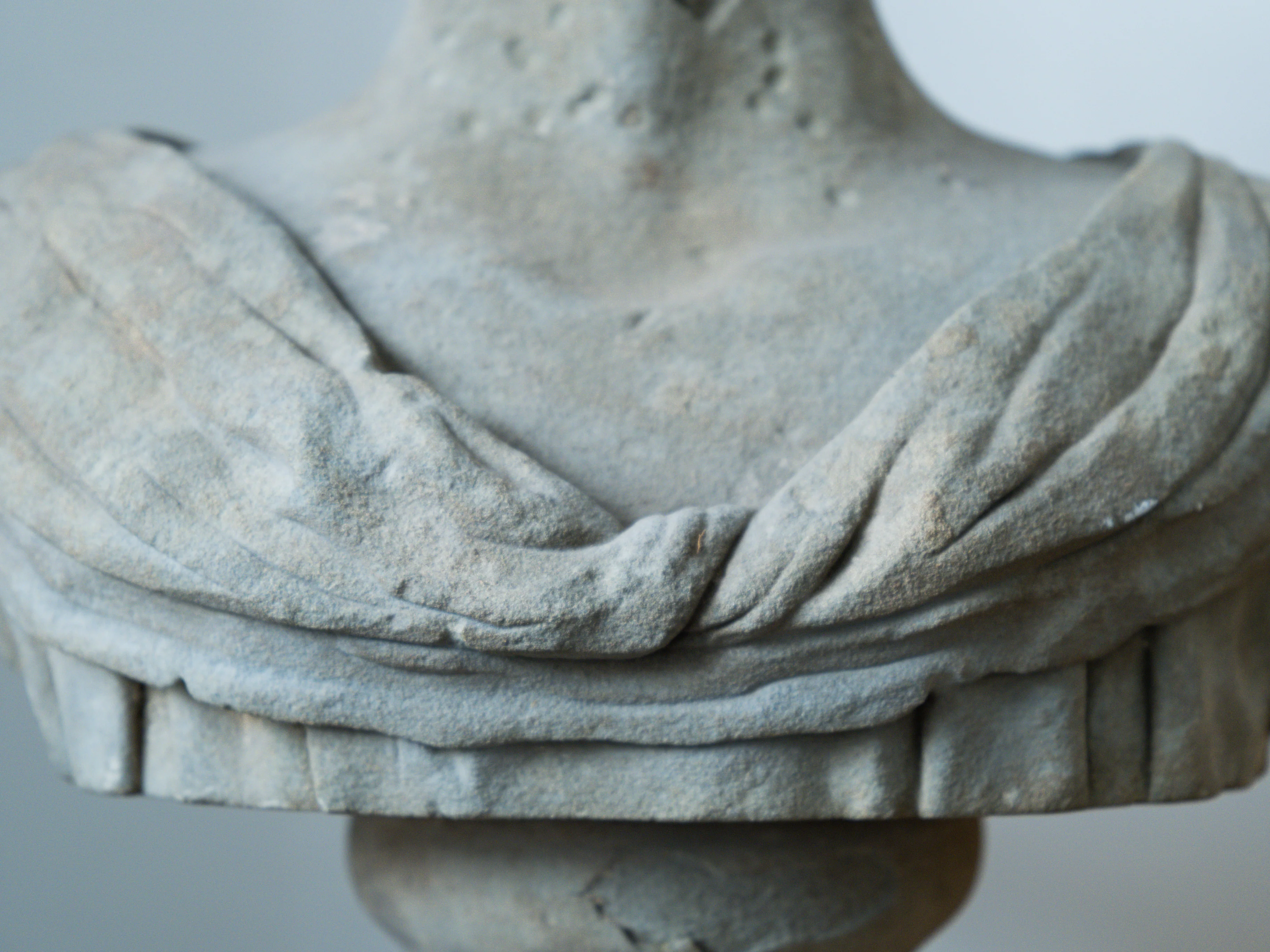 An 18th Century Carved Stone Male Bust - Image 5