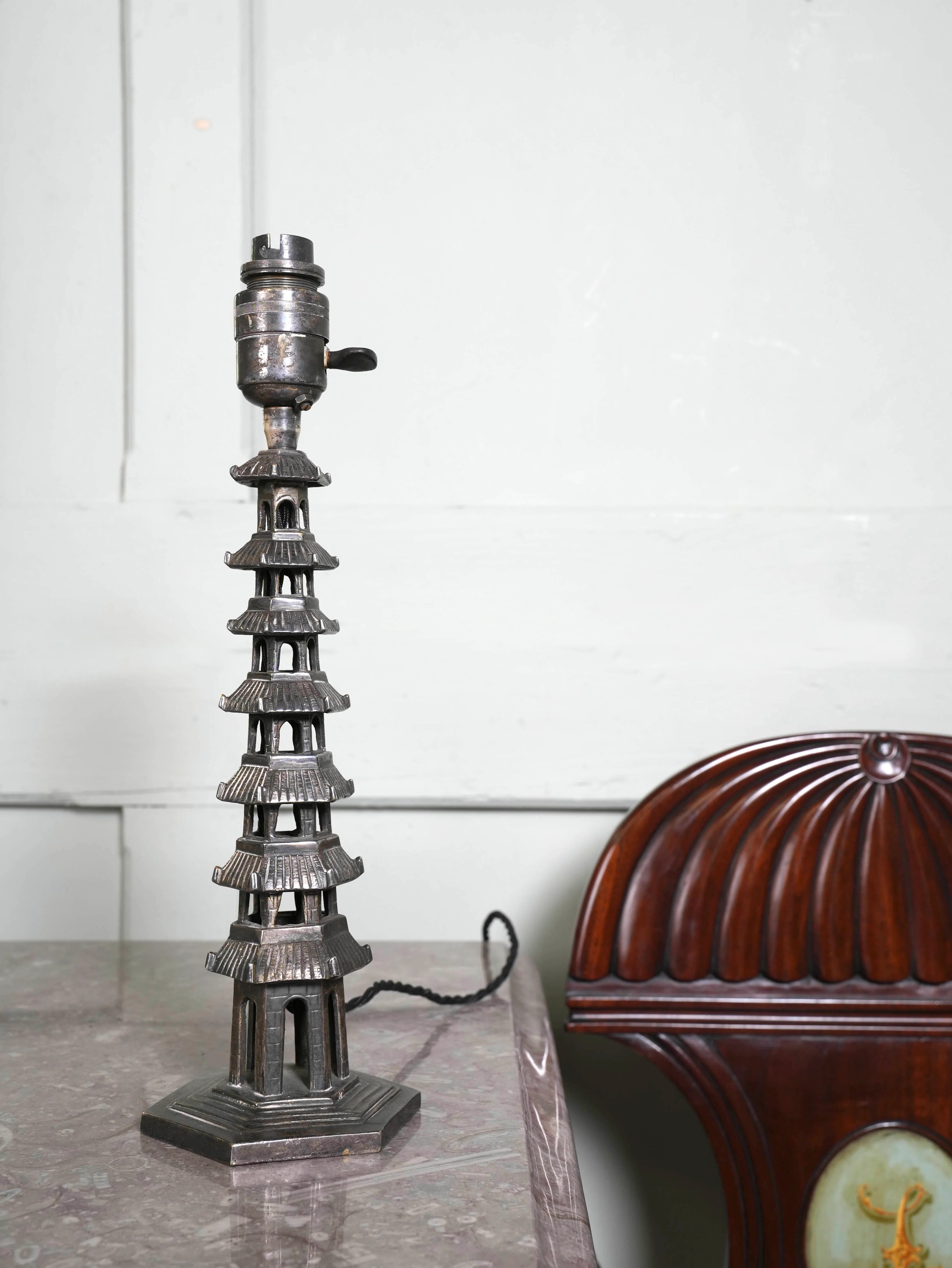 A Pagoda Table Lamp - Image 2